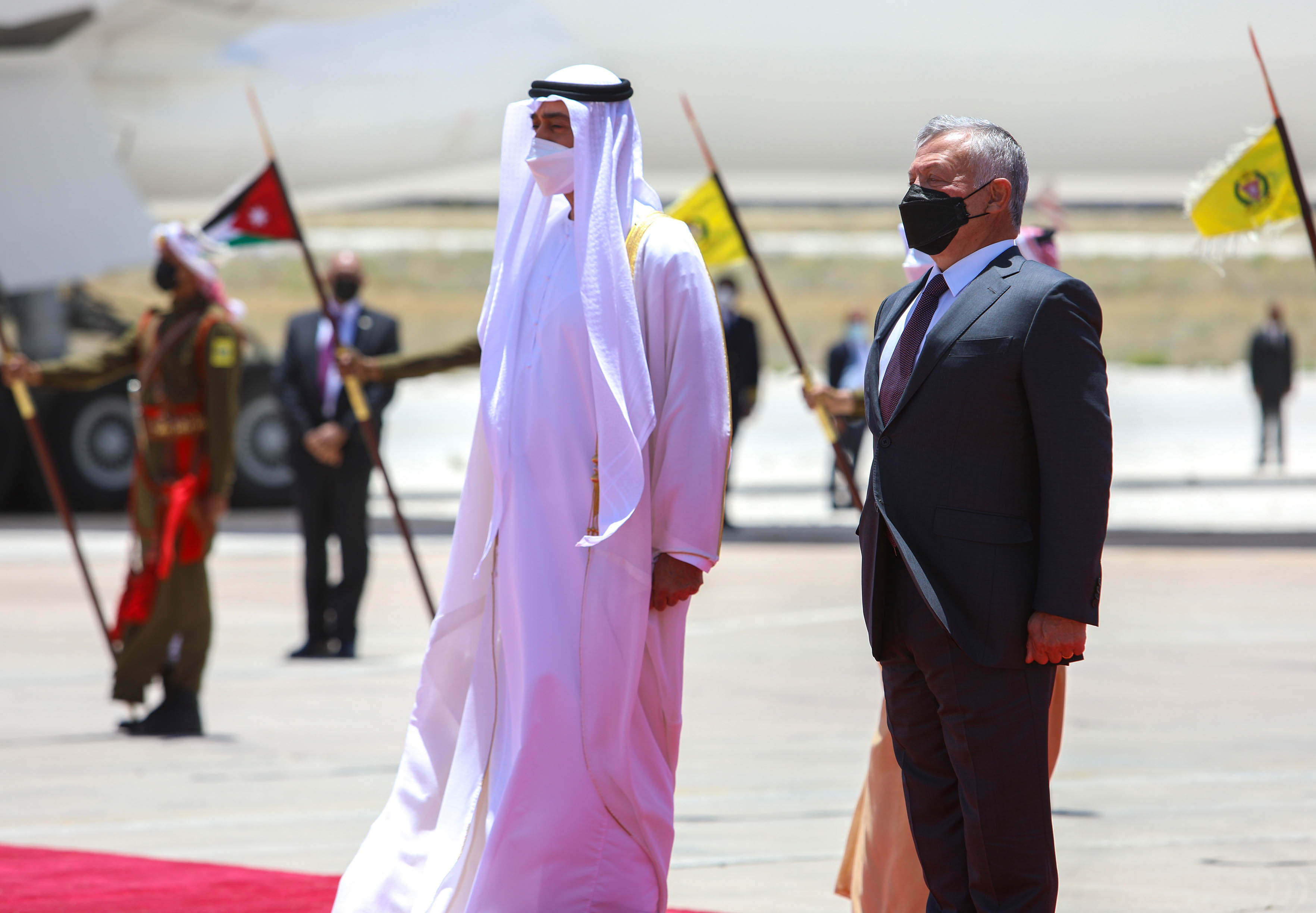 King, Crown Prince receive crown prince of Abu Dhabi King Abdullah II