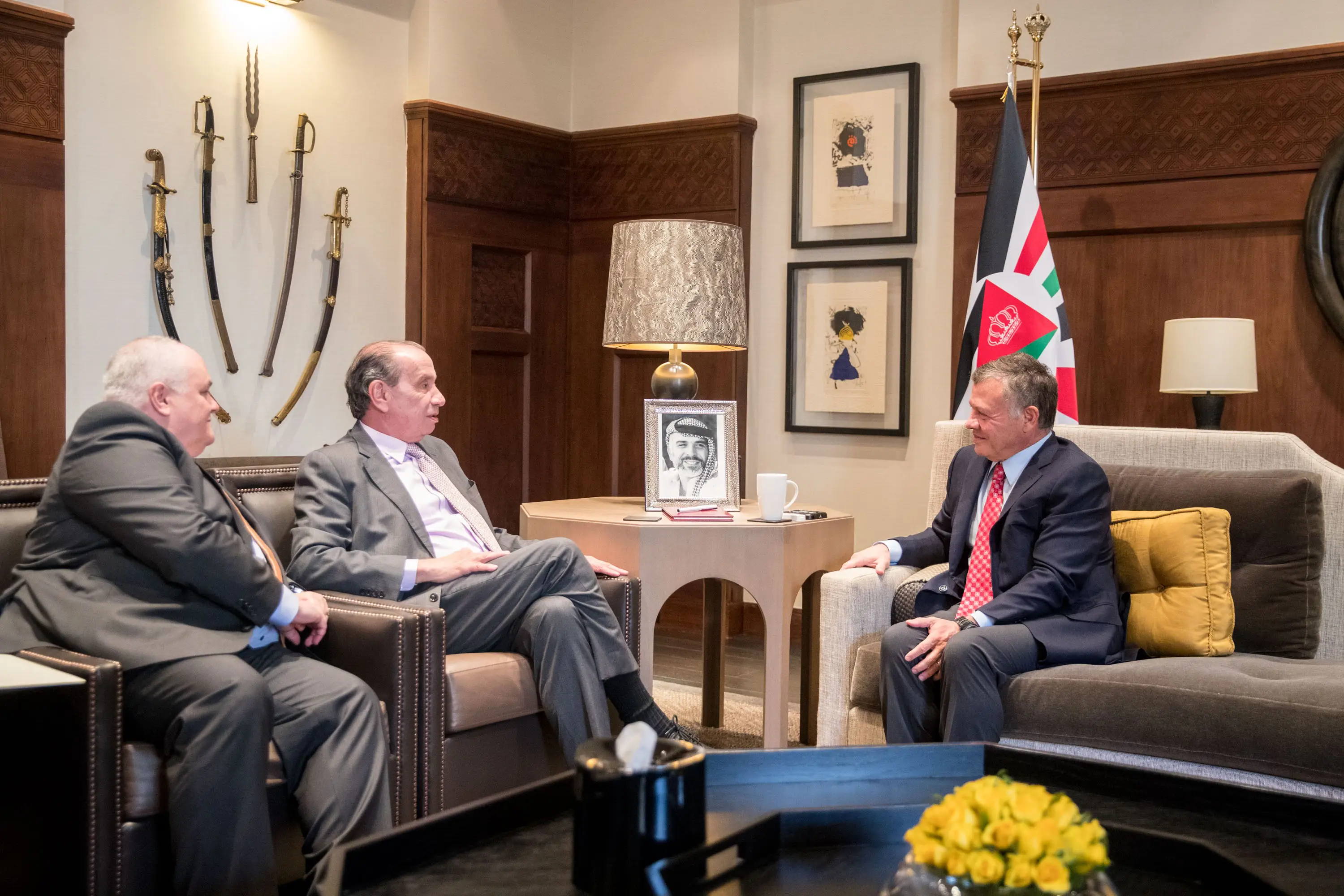 King receives Brazilian FM