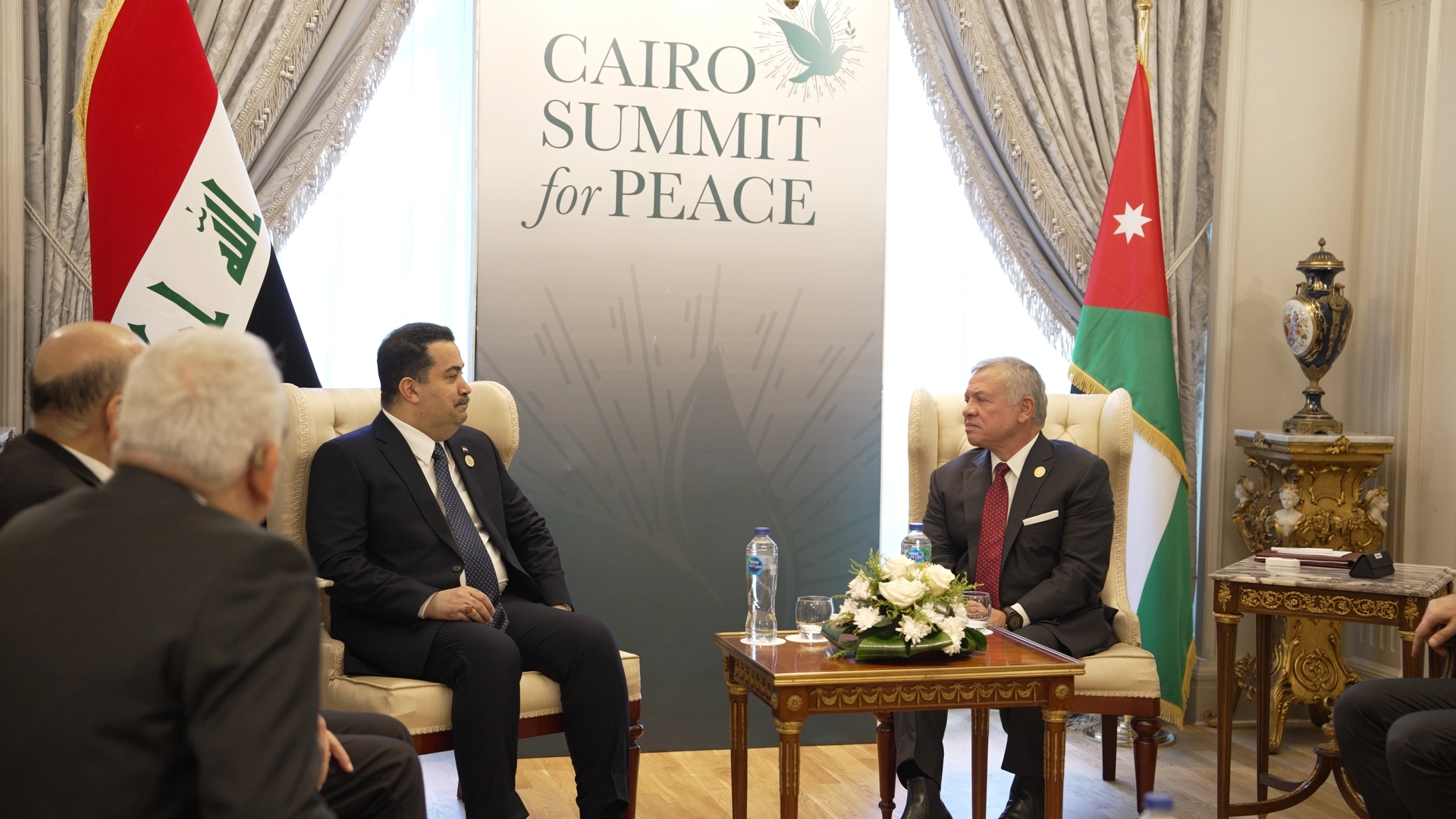 King meets Iraq PM, warns against continuation of war on Gaza
