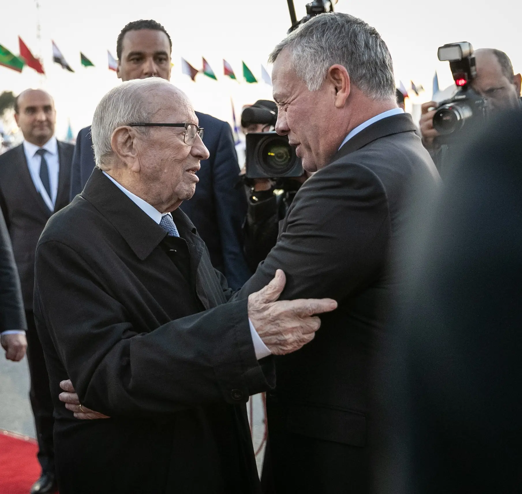 King arrives in Tunisia to head Jordan’s delegation at Arab Summit