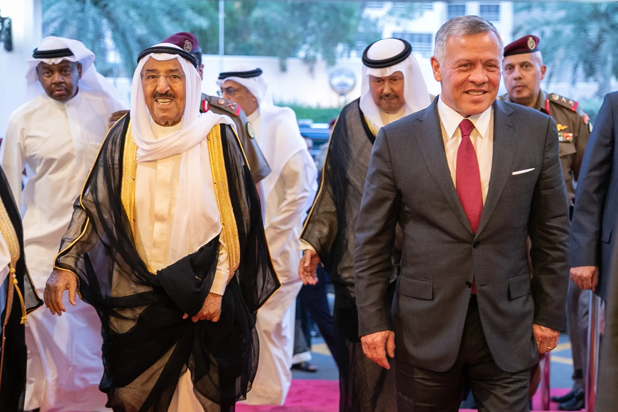 الملك يصل إلى الكويت
