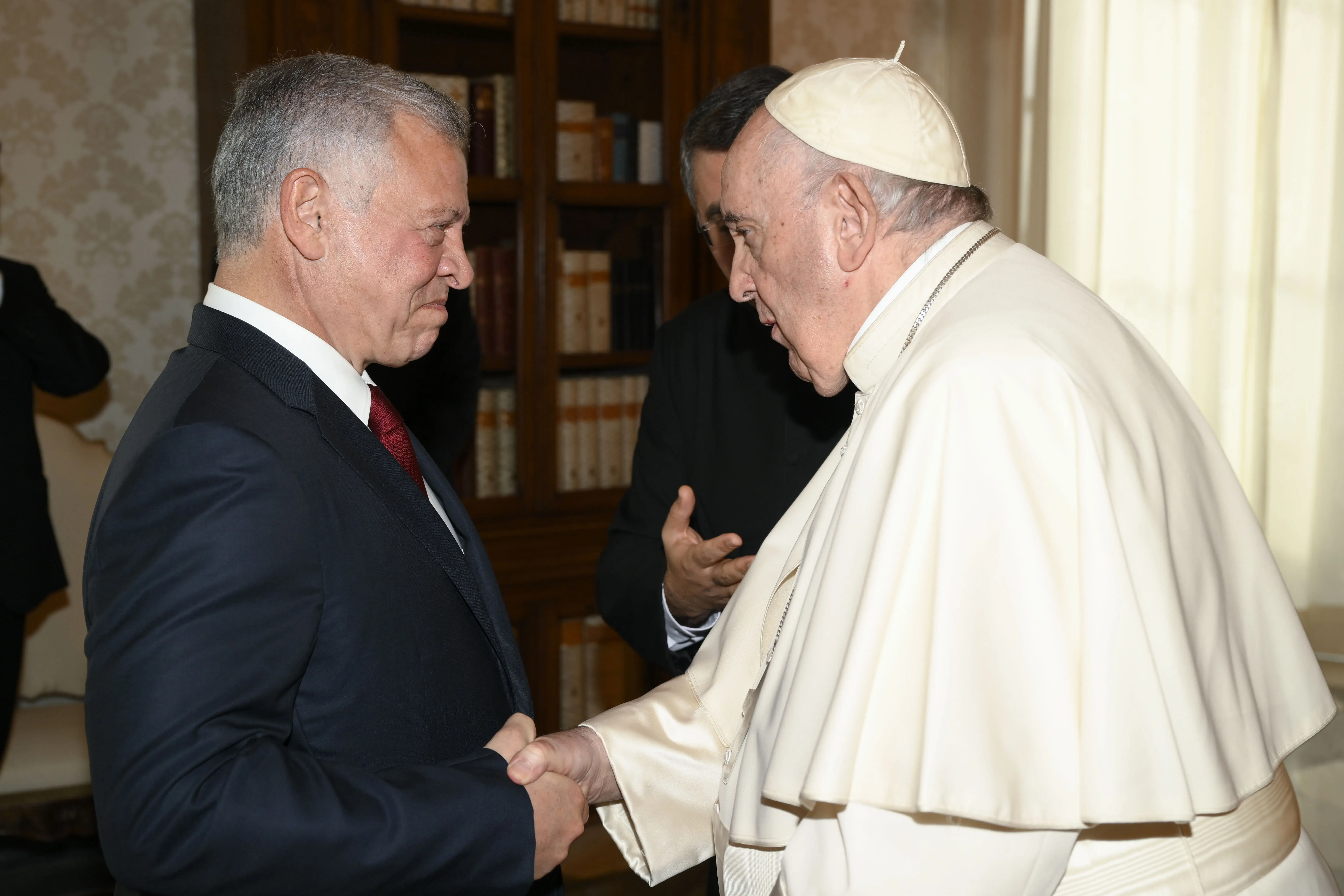 King meets Pope Francis in Vatican