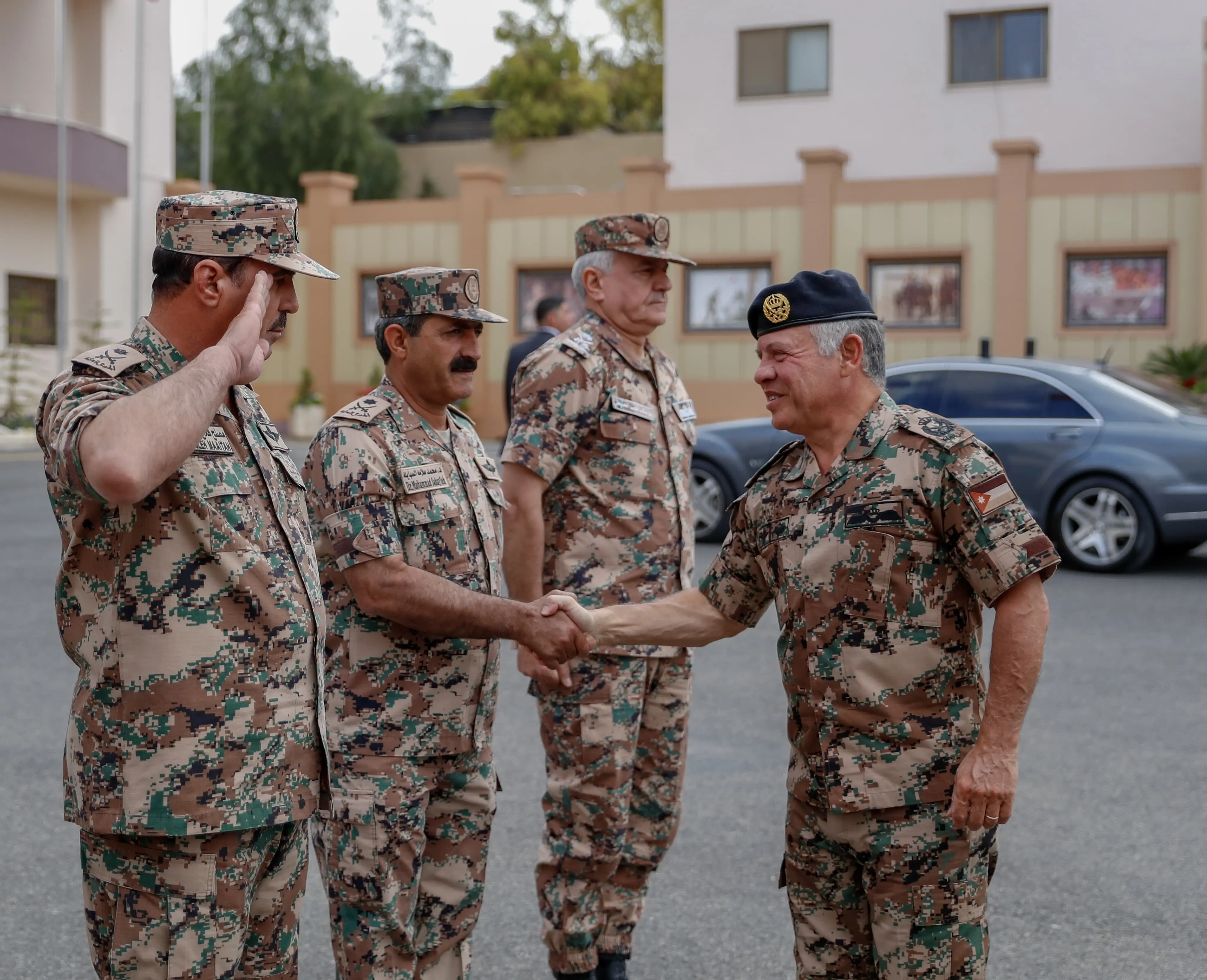 King visits army General Command