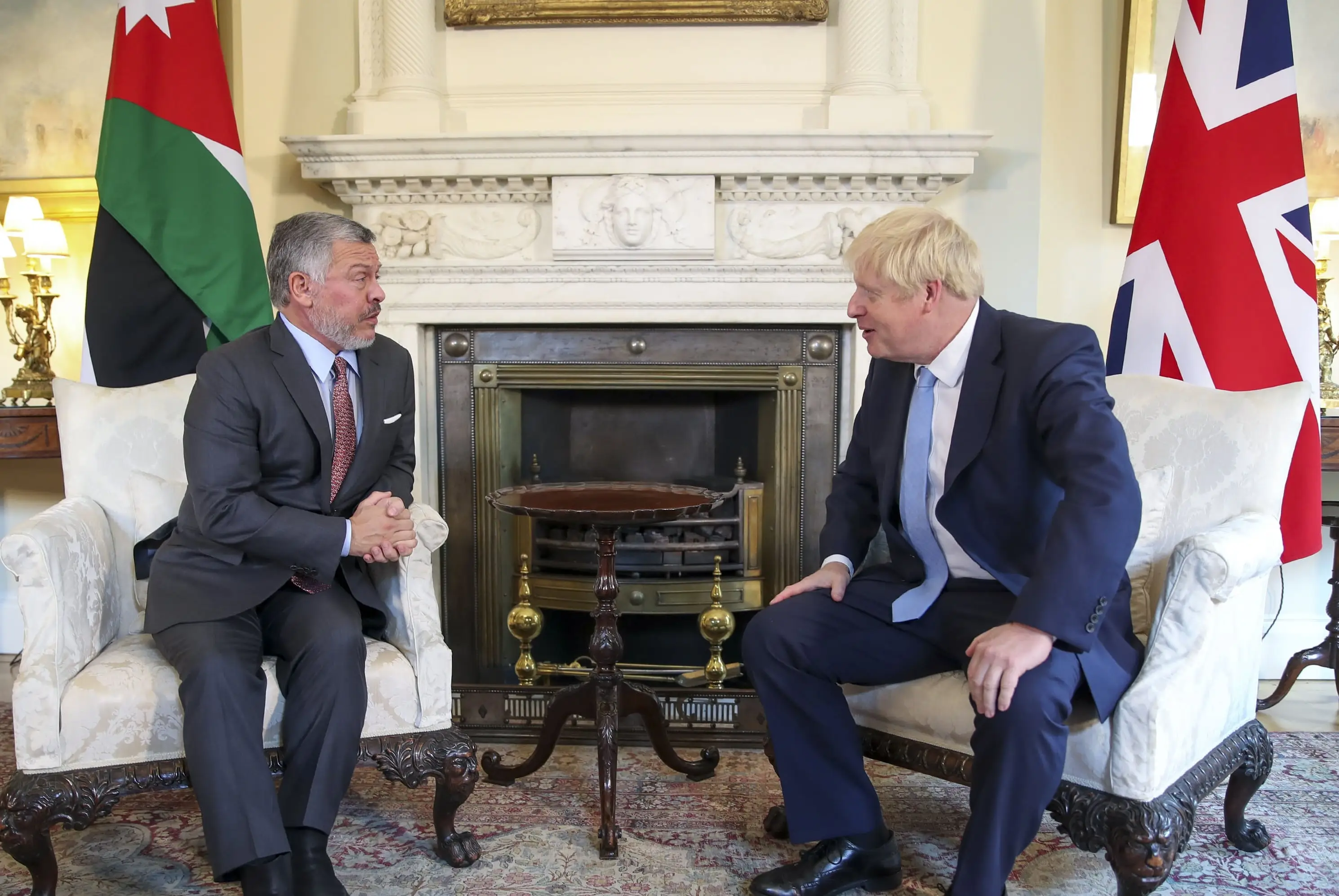 King meets British PM in London