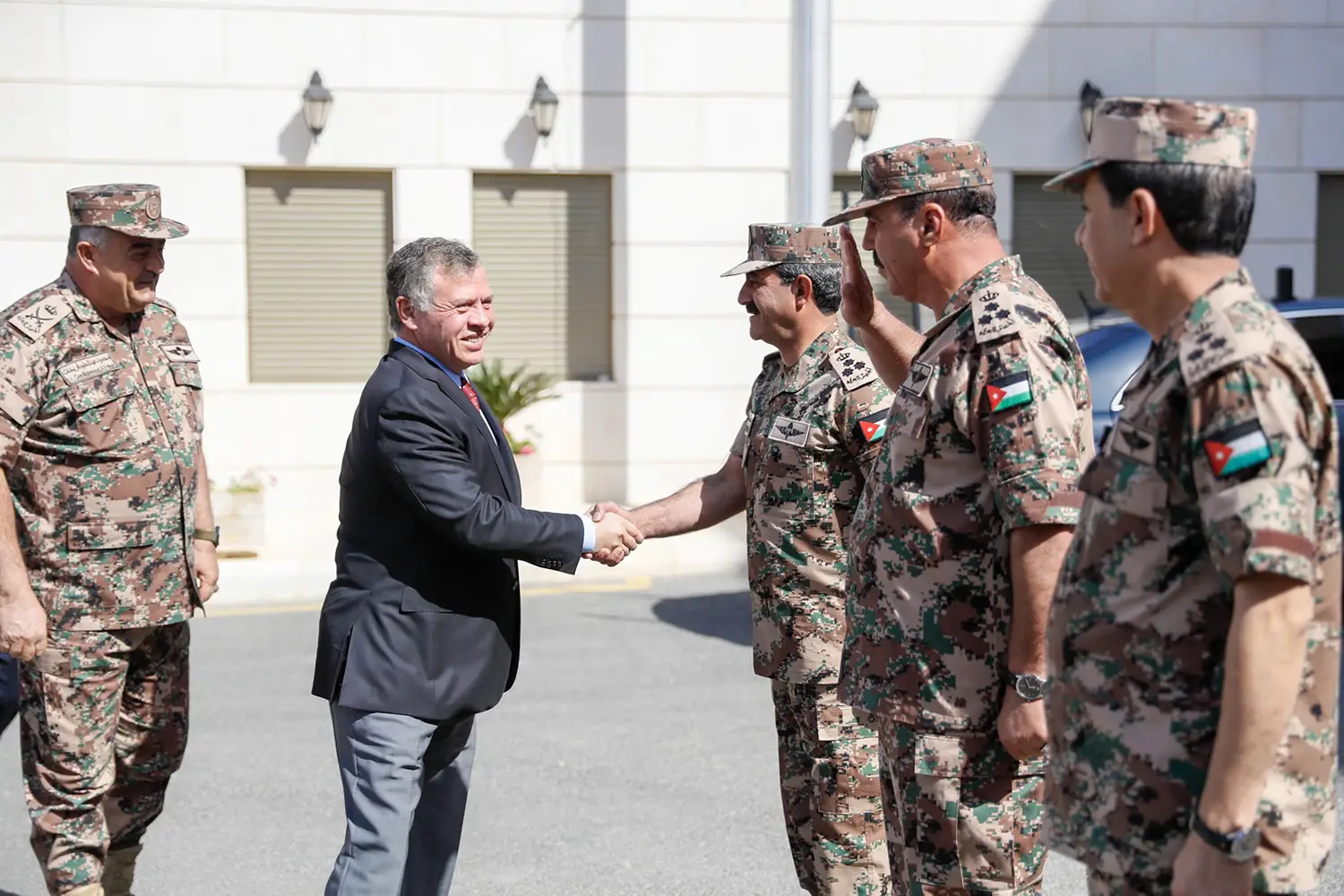 King visits army General Command