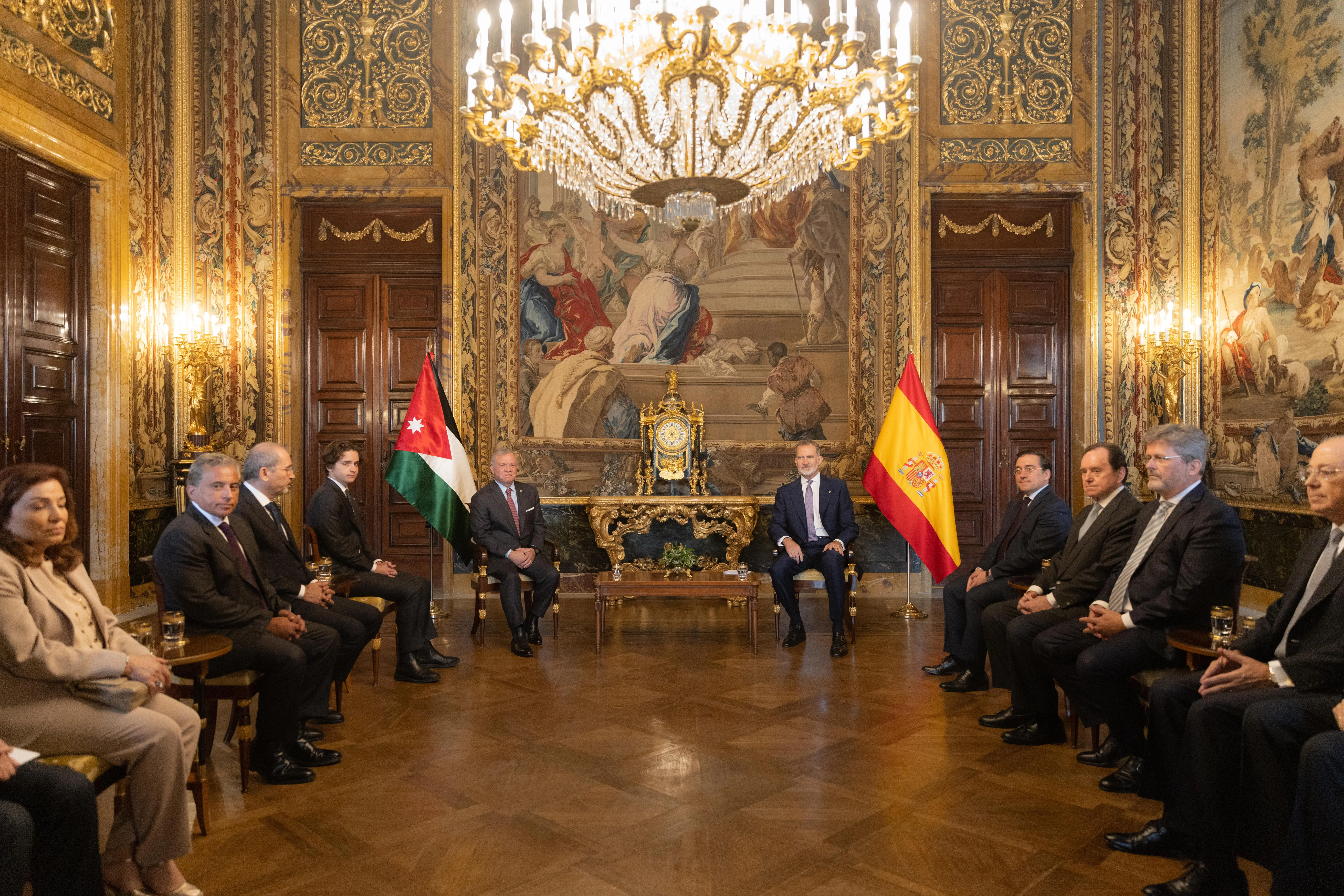 King meets Spain monarch in Madrid