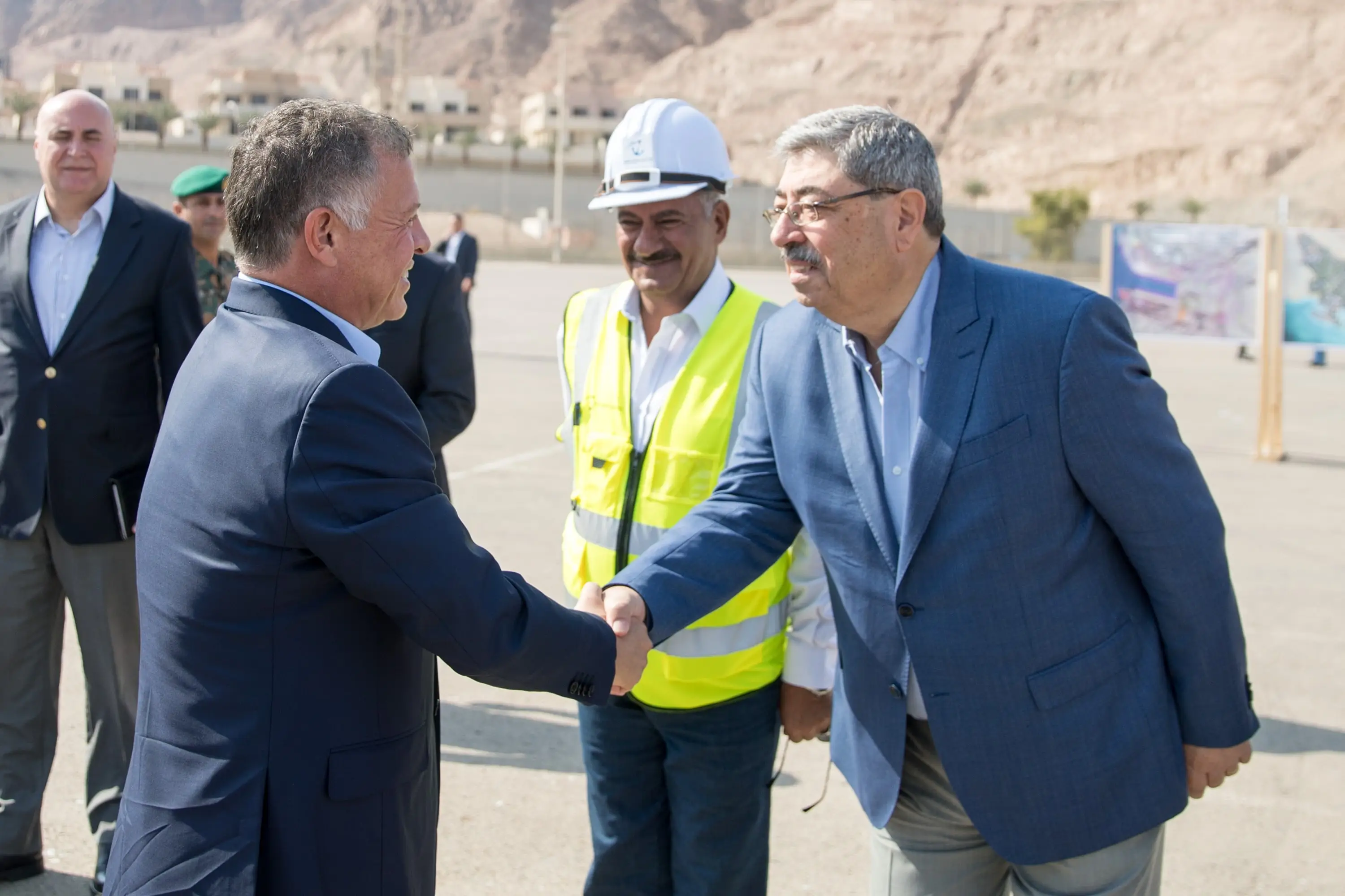 King visits Aqaba old port, chairs follow-up meeting at ASEZA commission
