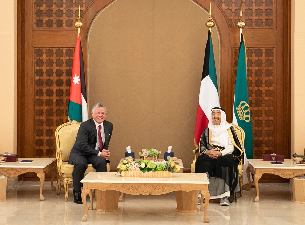 King, Kuwaiti emir reaffirm strong Jordan-Kuwait ties