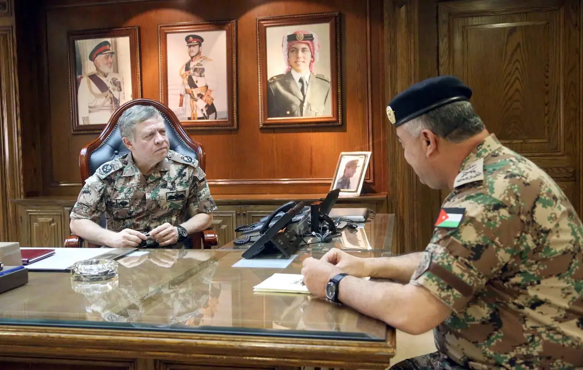 King visits army headquarters