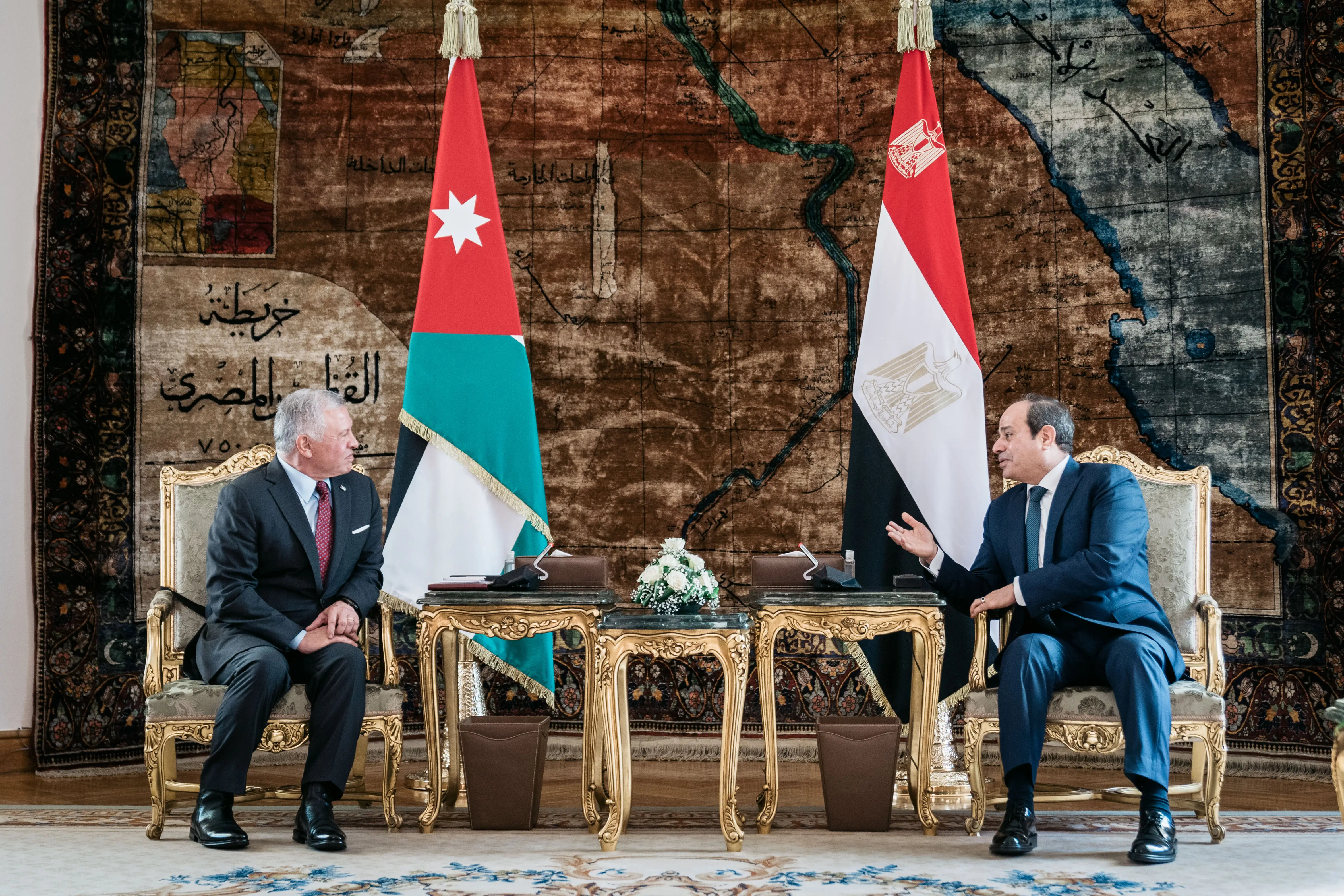 King, Egypt president hold talks in Cairo