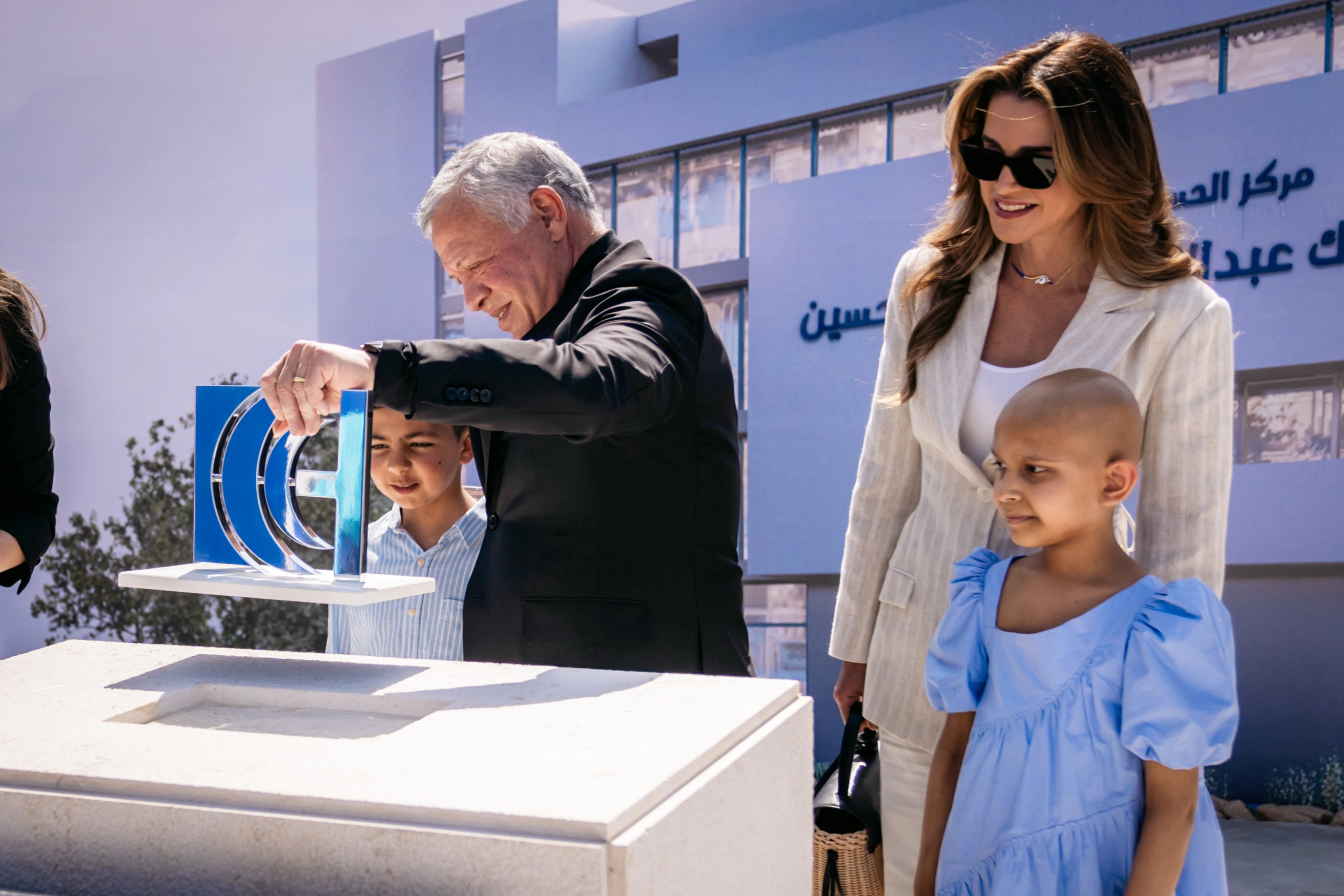 King lays foundation stone for King Hussein Cancer Centre project in Aqaba to serve southern region