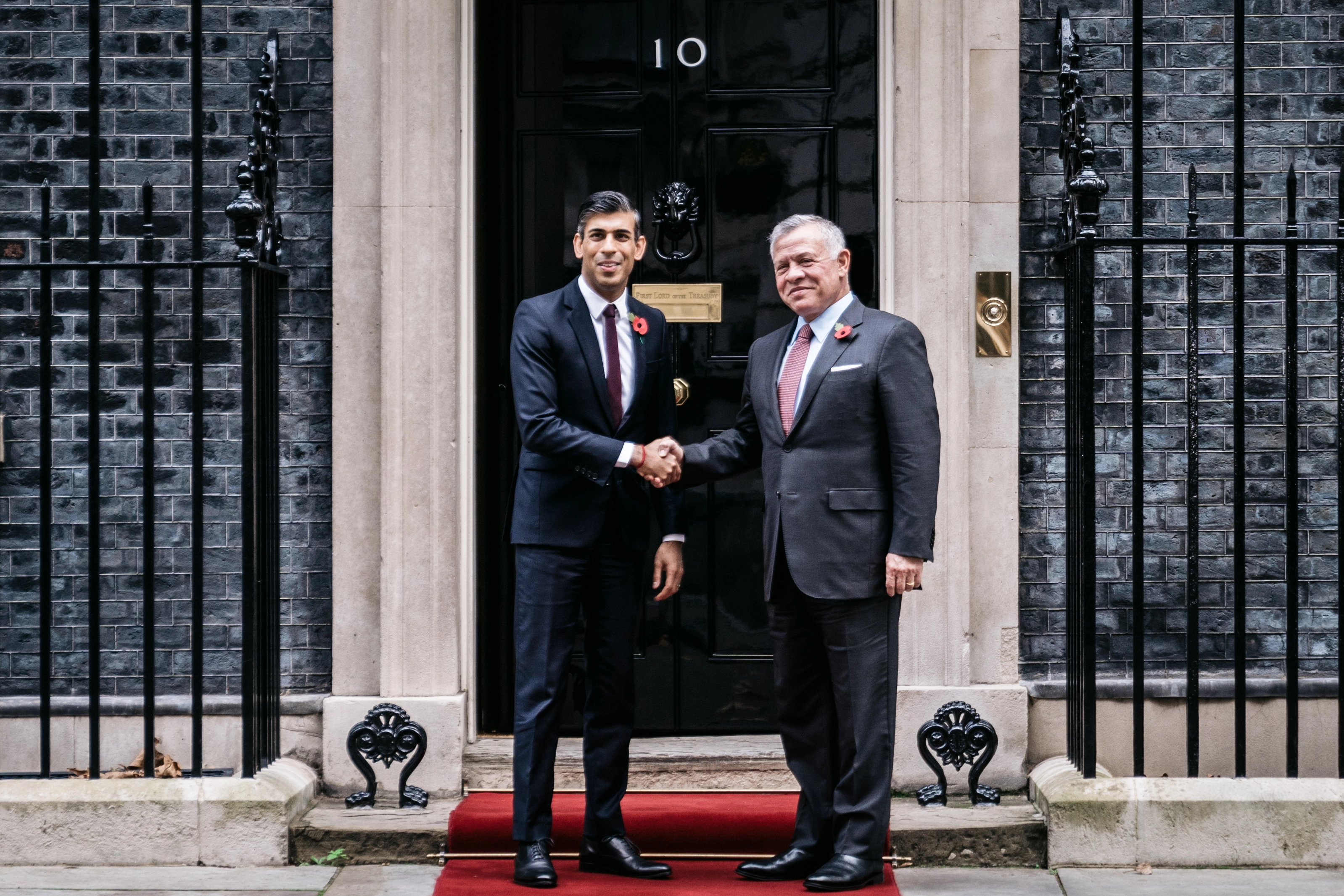 King meets UK PM