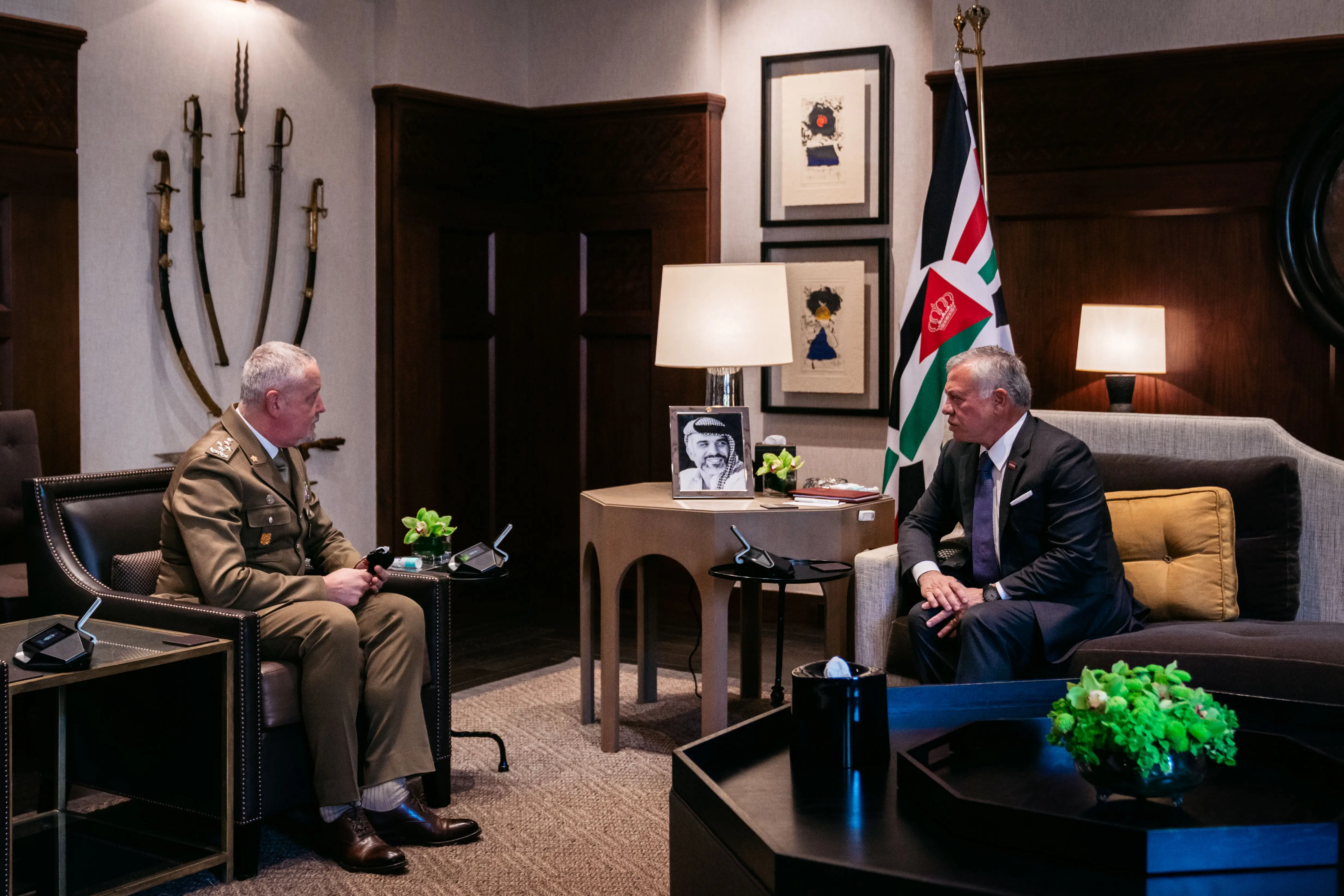 King receives chief of Italian Army staff