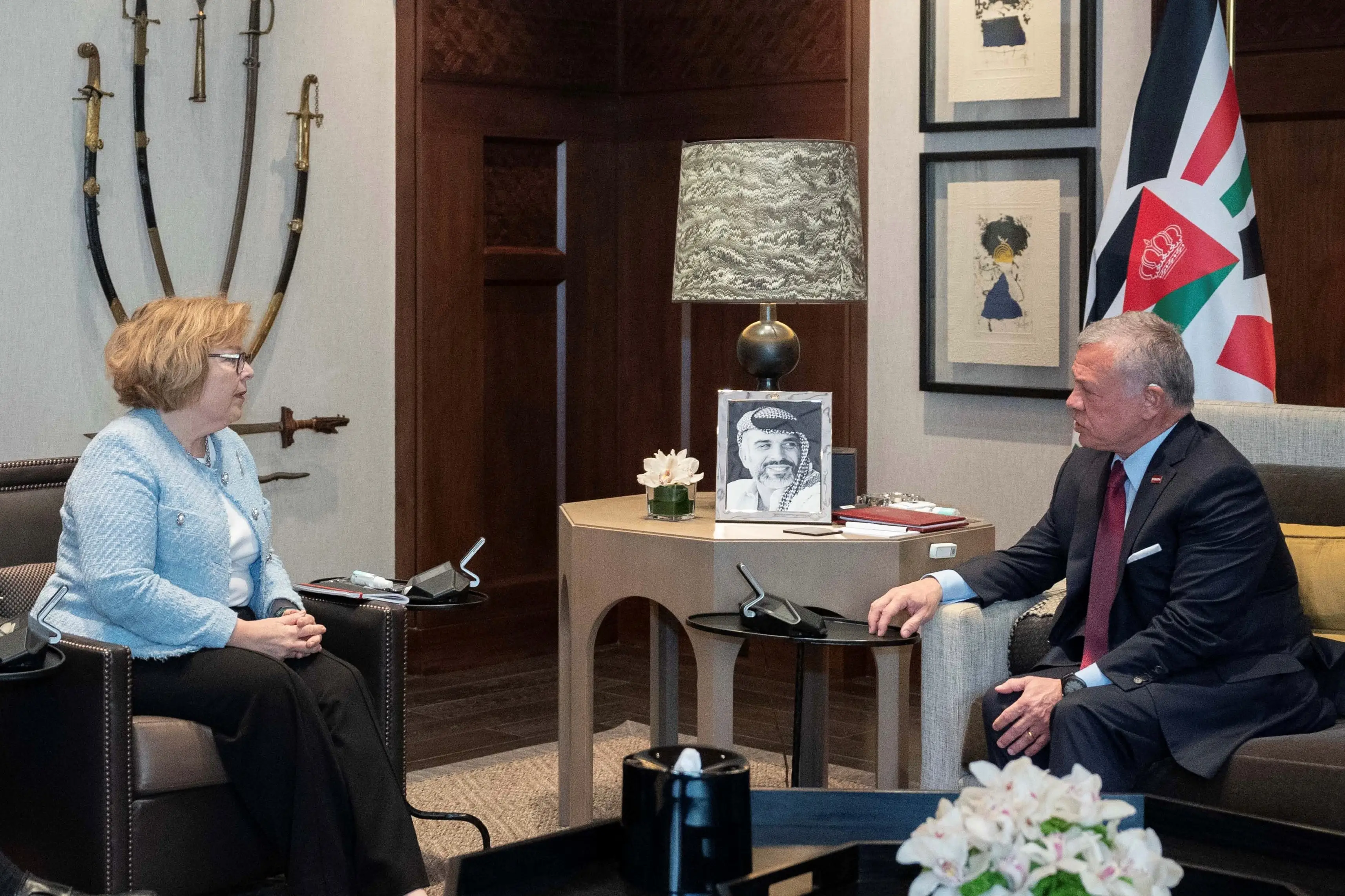 King receives US assistant secretary of state