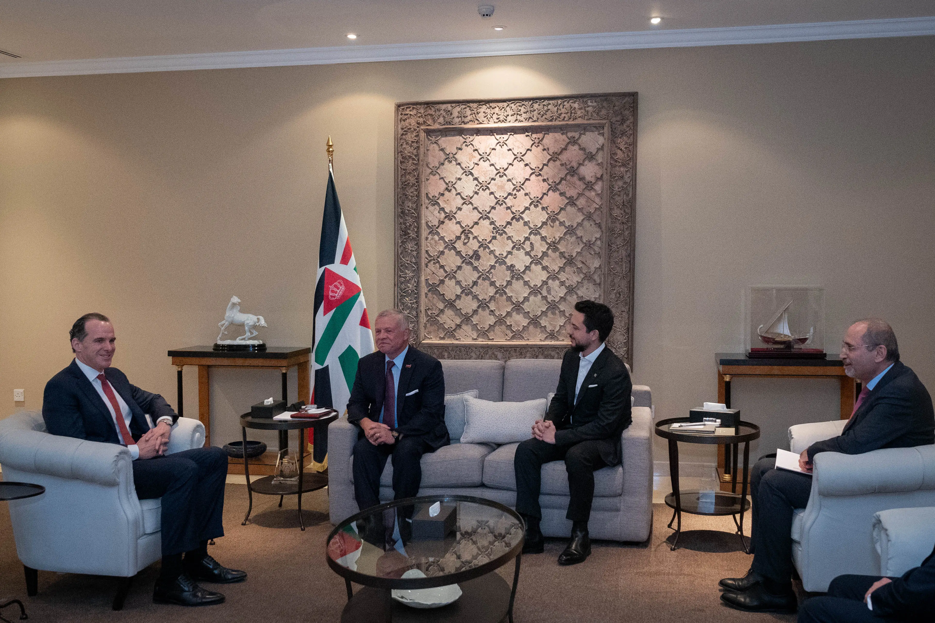 King receives White House Coordinator for MENA