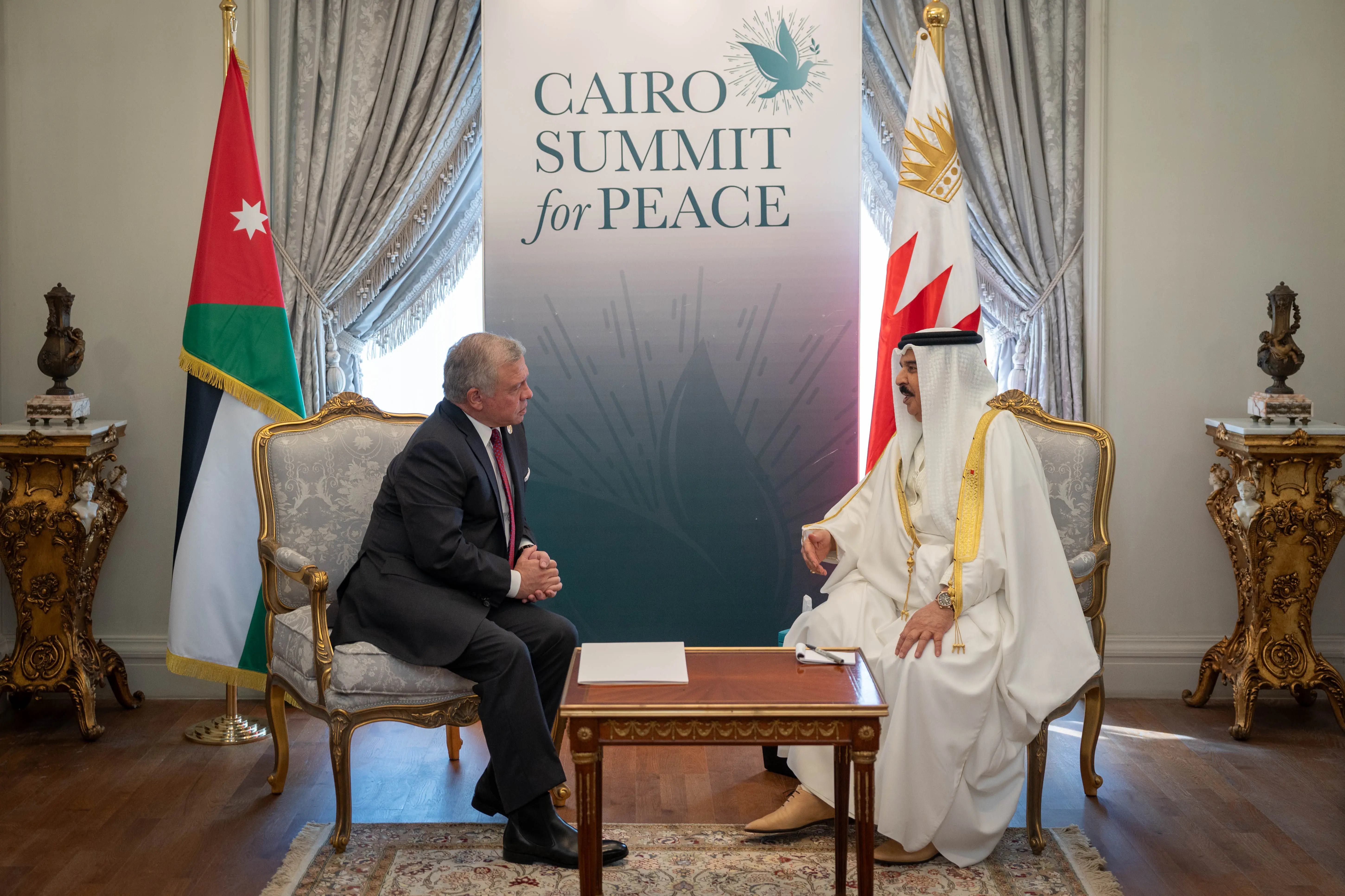King, Bahrain monarch urge stepping up Arab efforts to stop war on Gaza