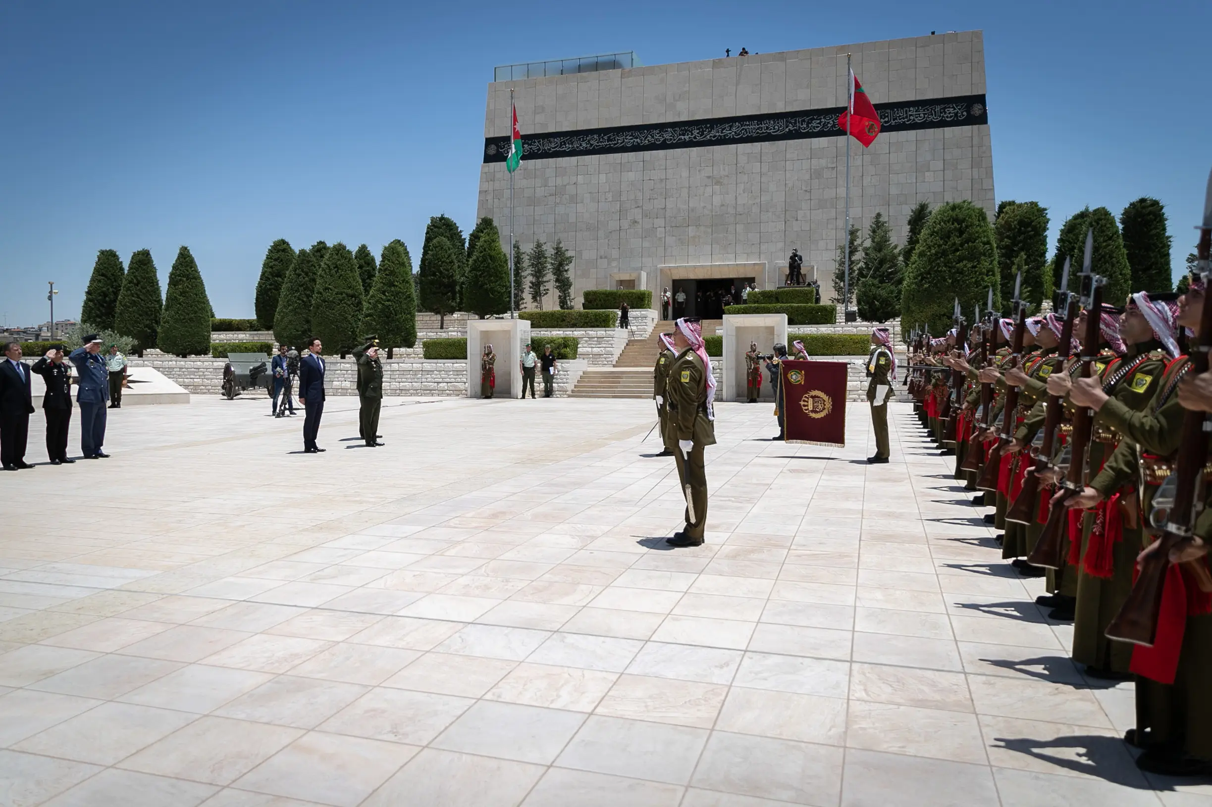 King attends JAF ceremony marking Accession to the Throne Day, Great Arab Revolt anniversary, and Army Day