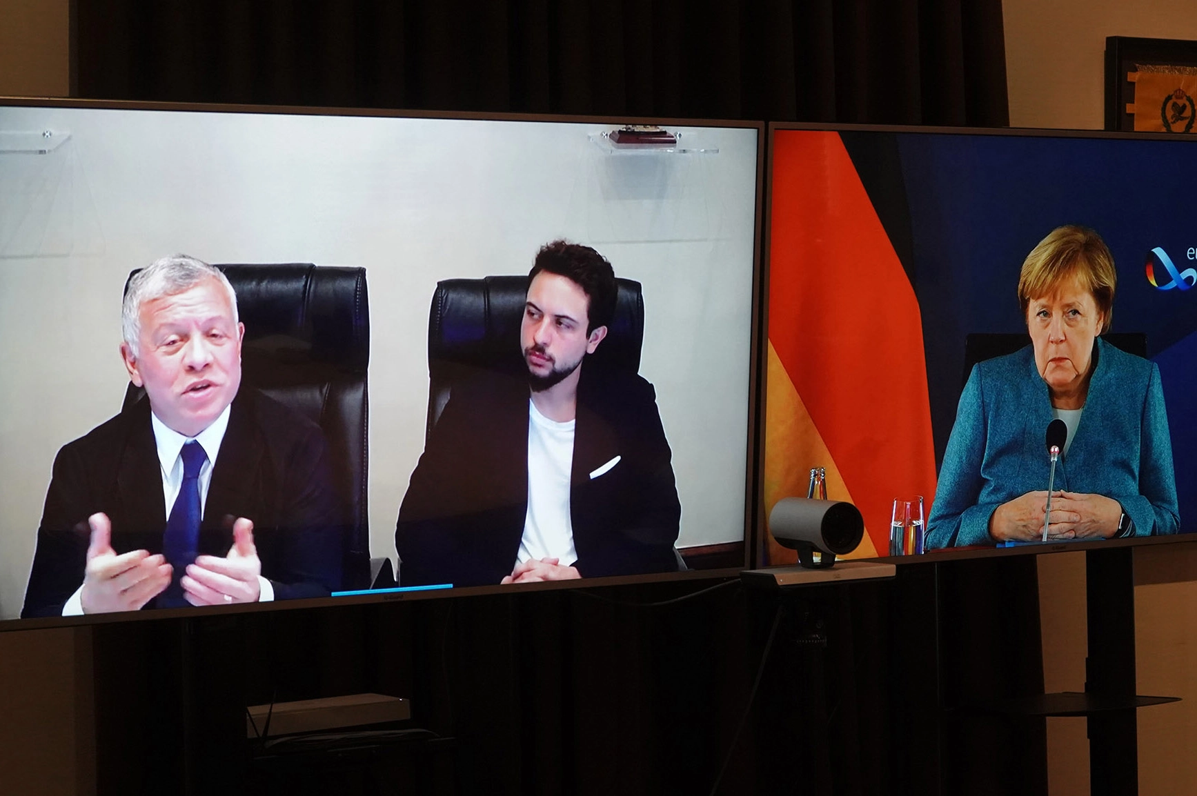 King, German chancellor discuss strategic partnership in video call