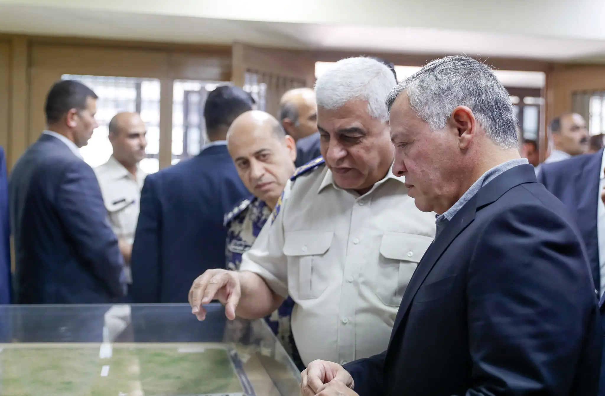 King pays surprise visit to Amman Customs Centre