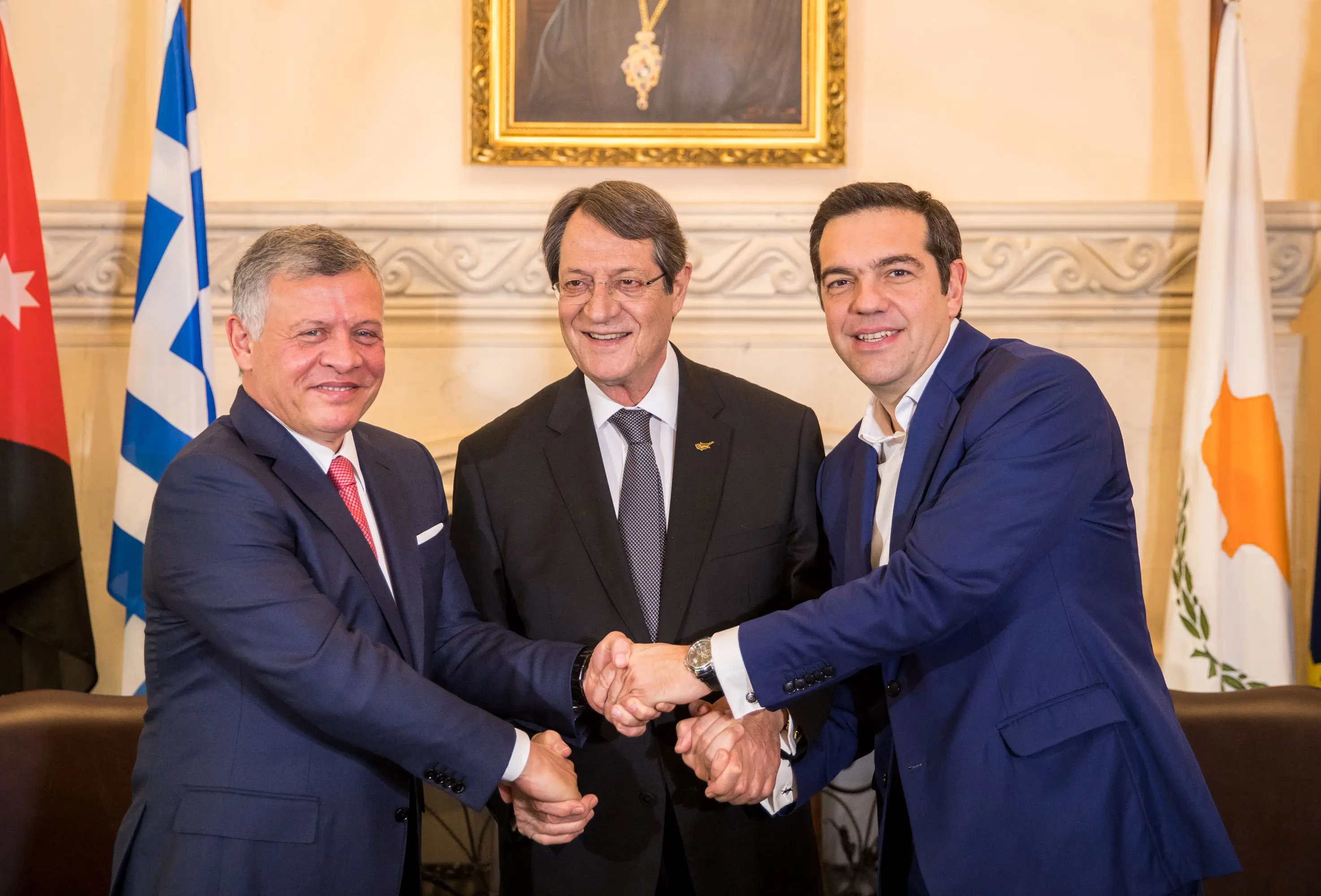 King participates in trilateral summit with Cypriot president, Greek PM