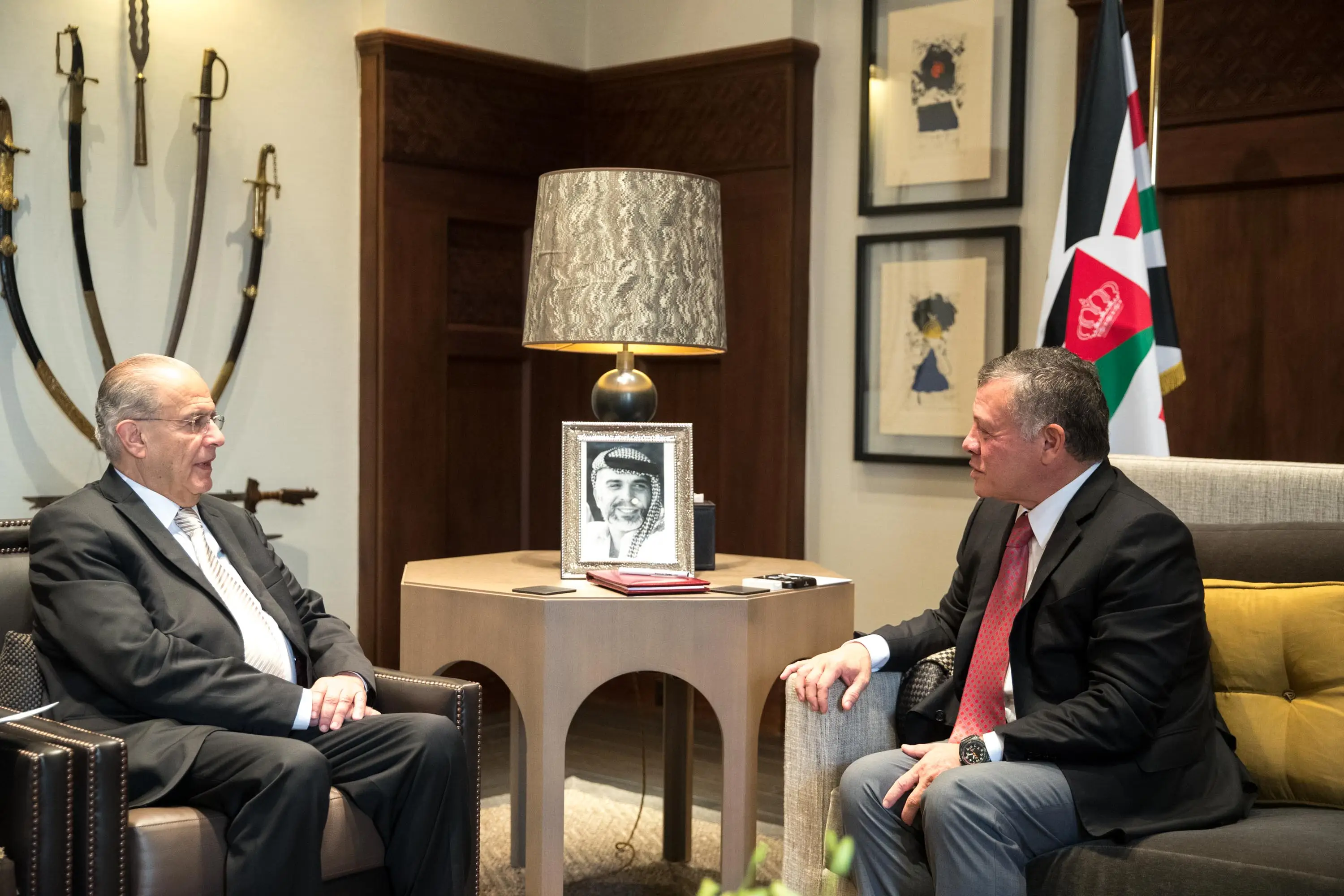King receives Cypriot foreign minister
