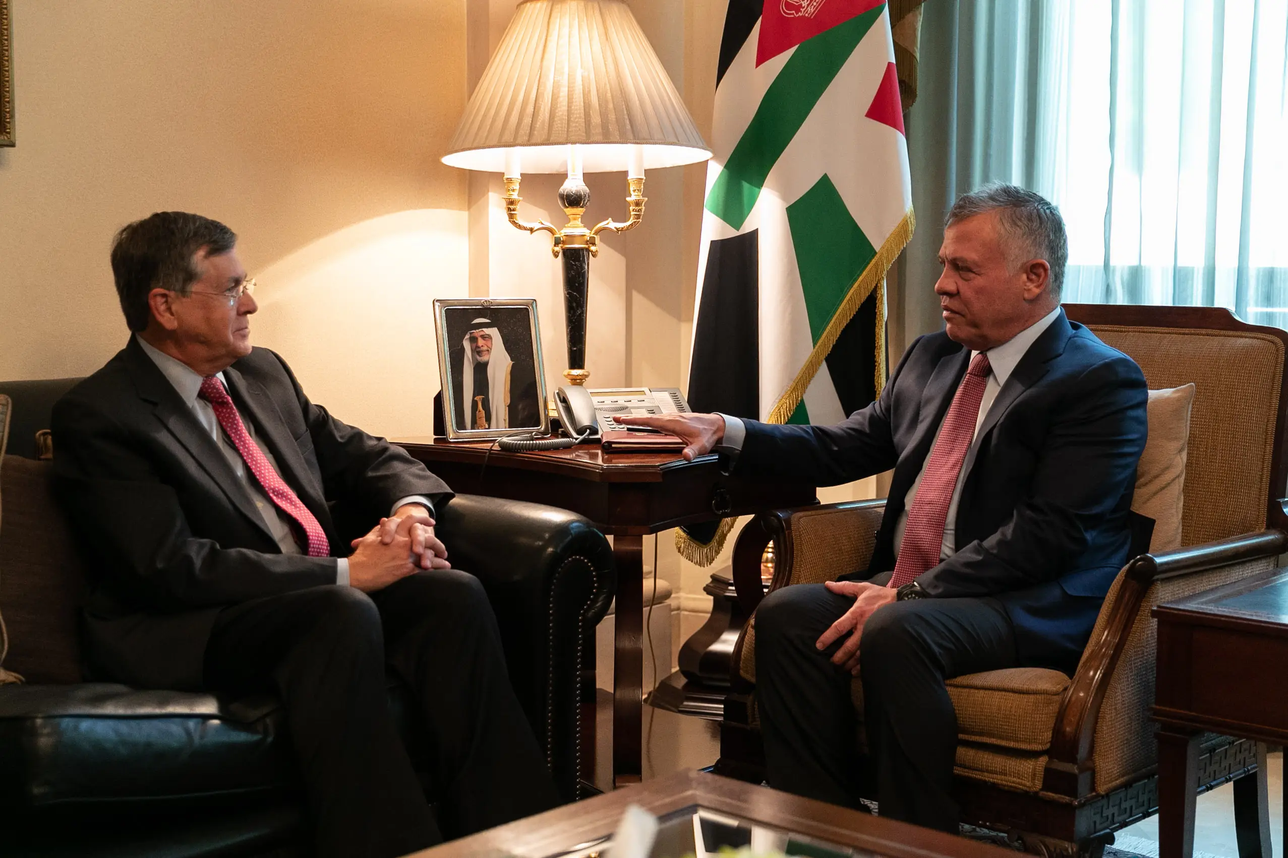 King receives US acting assistant secretary of state for Near Eastern affairs