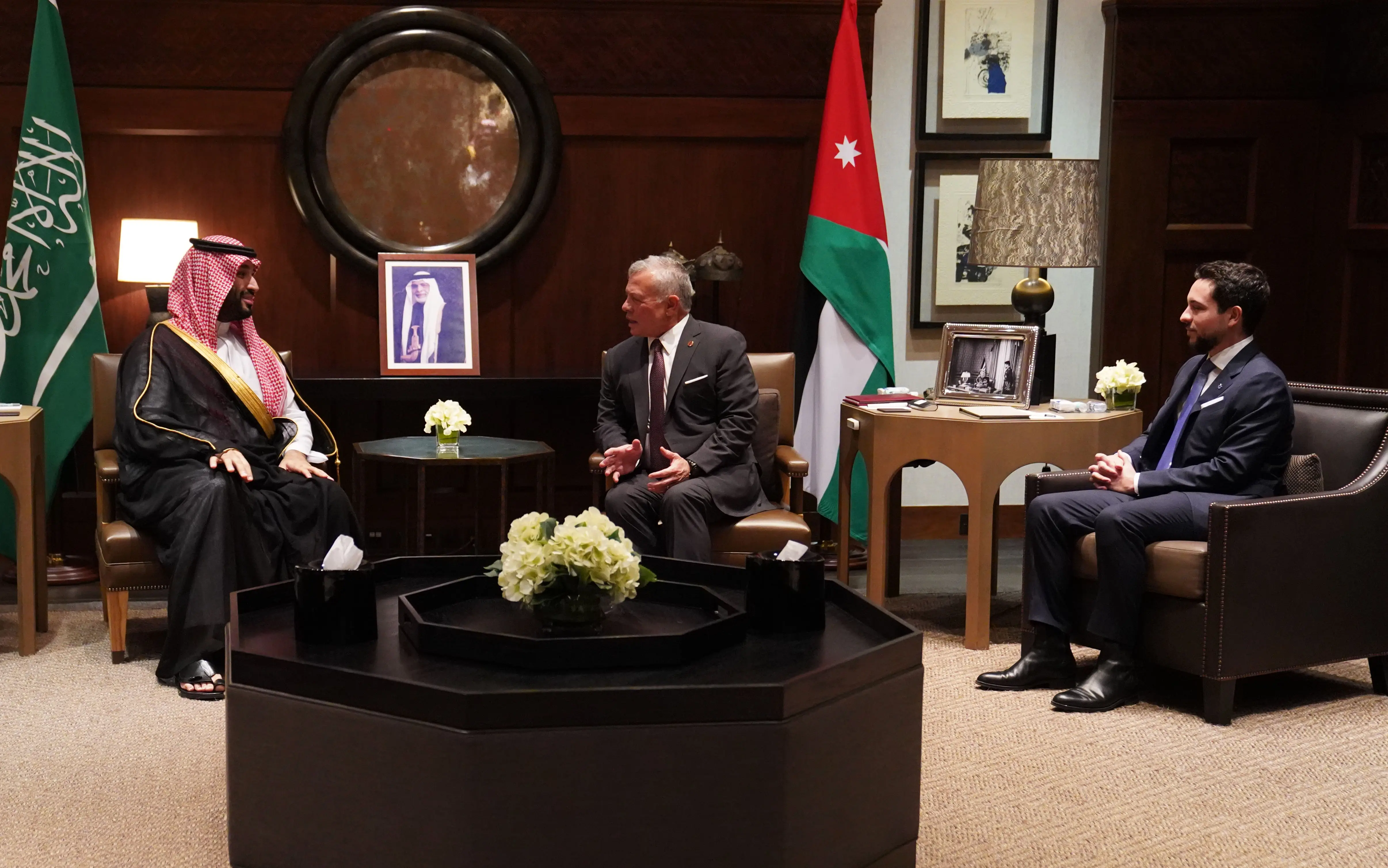 King holds talks with Saudi crown prince at Al Husseiniya Palace