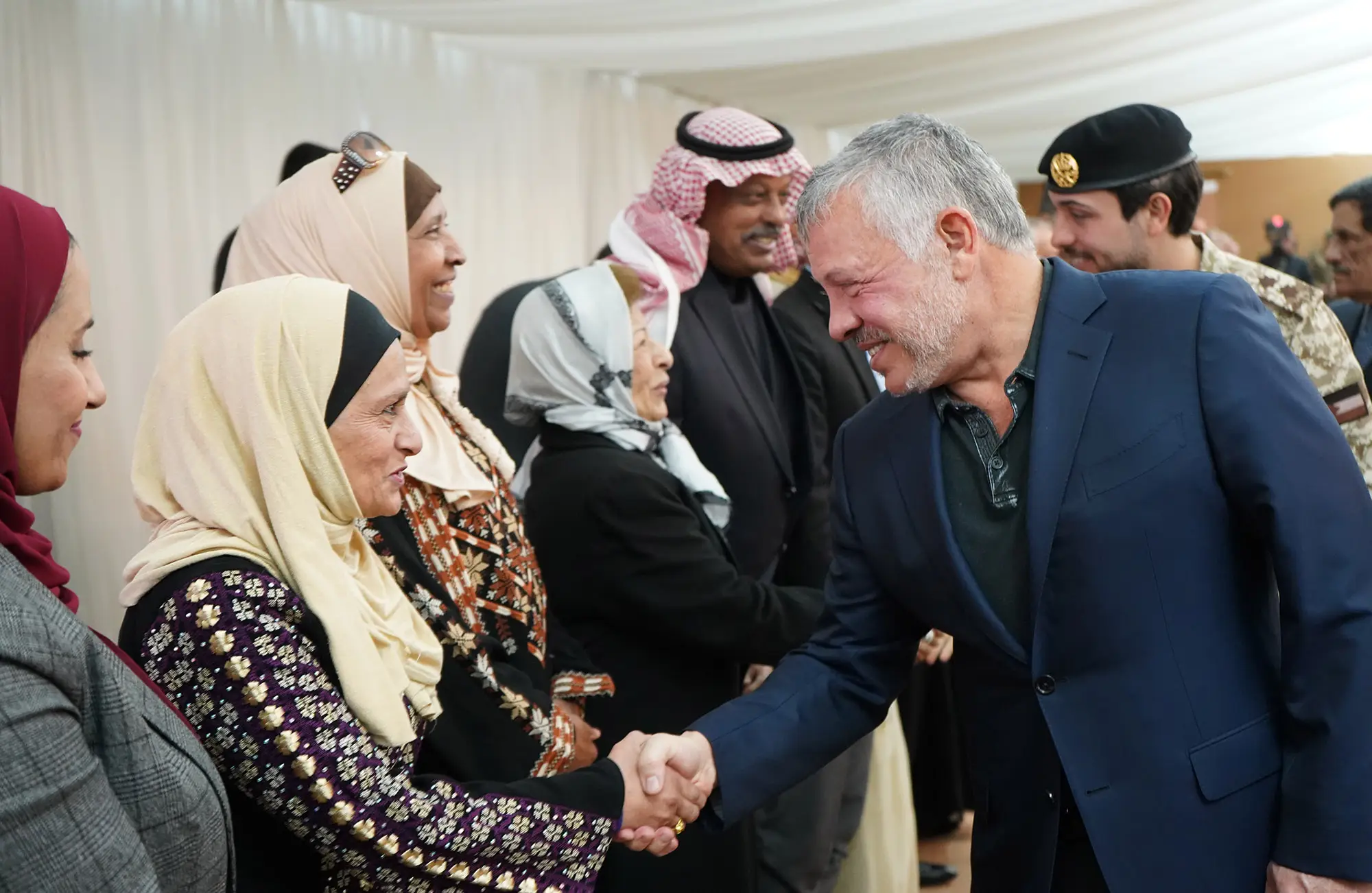 King meets representatives, leading figures from Amman-based Balqa tribes as part of Basman Forum meetings