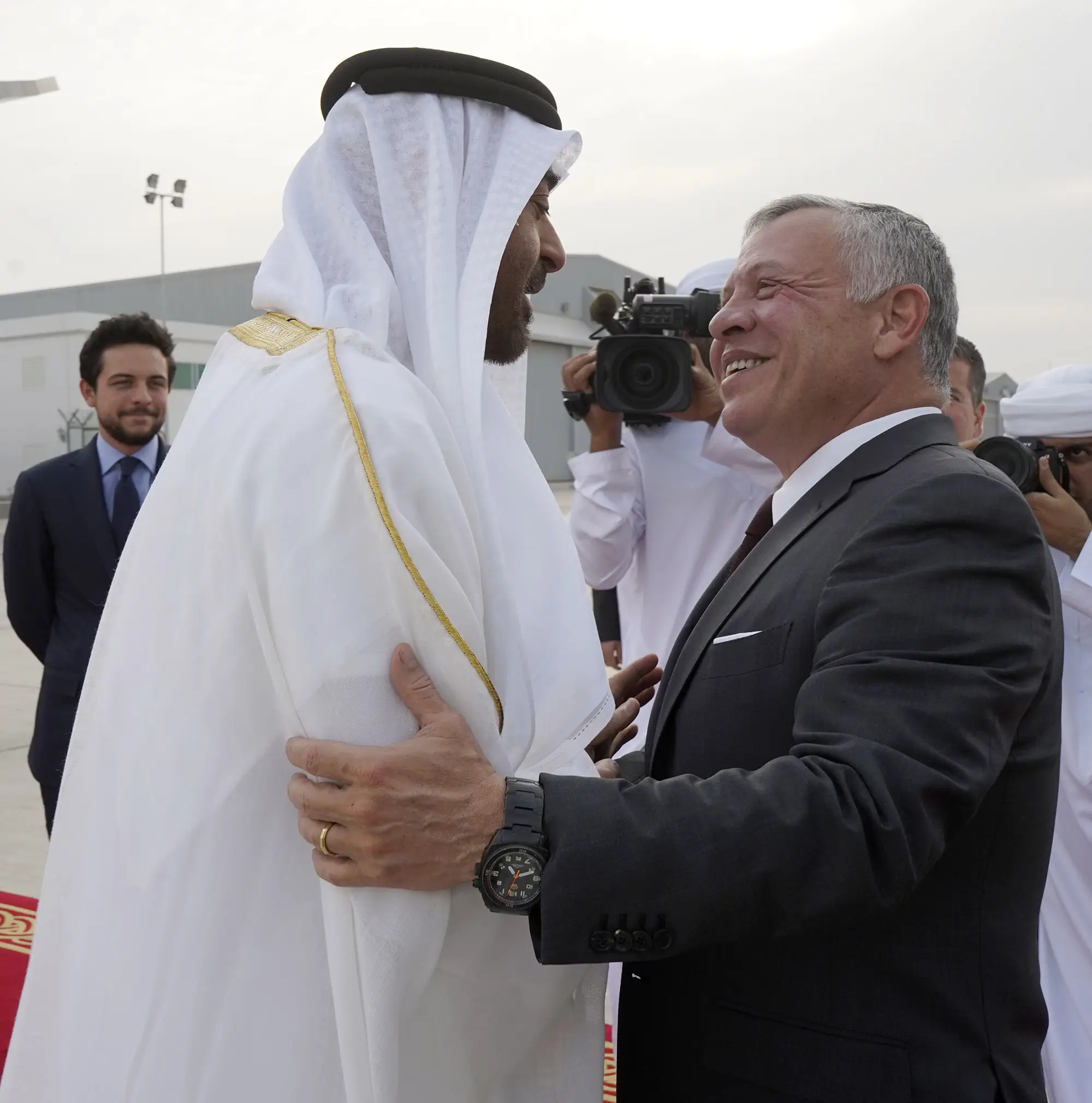 King arrives in UAE