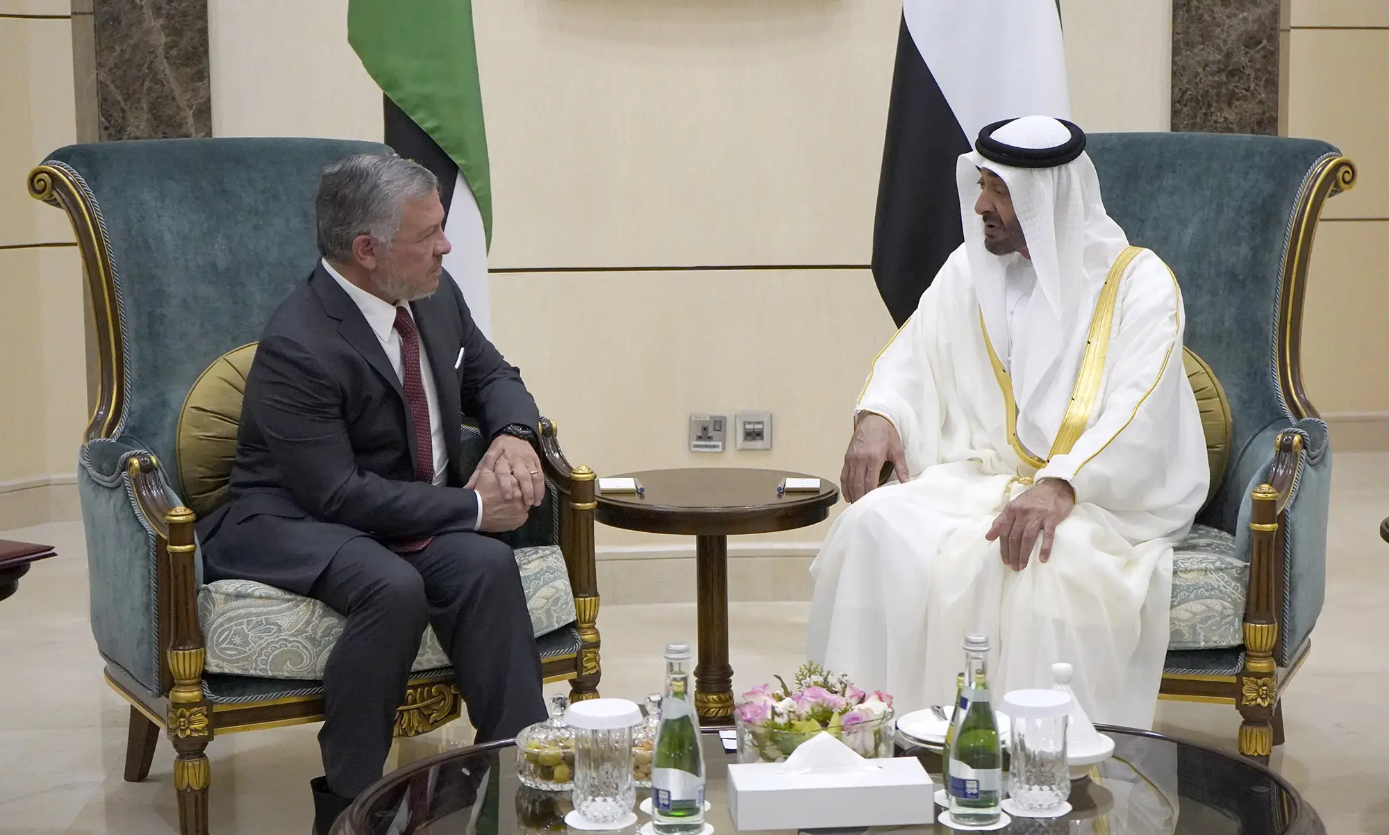 King, Abu Dhabi crown prince affirm deep-rooted, brotherly ties between Jordan, UAE