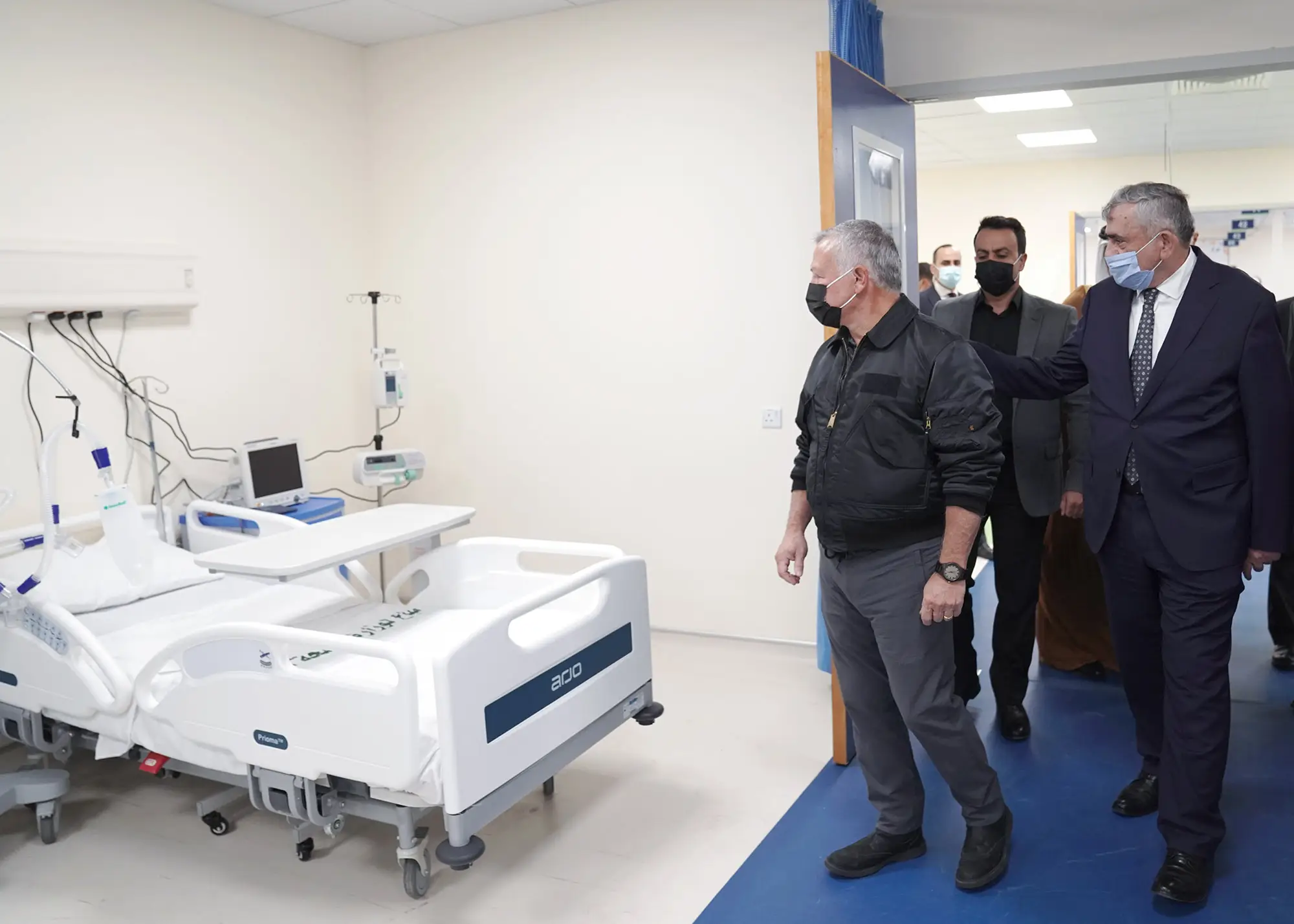 King opens Sheikh Mohamed bin Zayed Field Hospital, pays tribute to sacrifices of medical personnel during pandemic