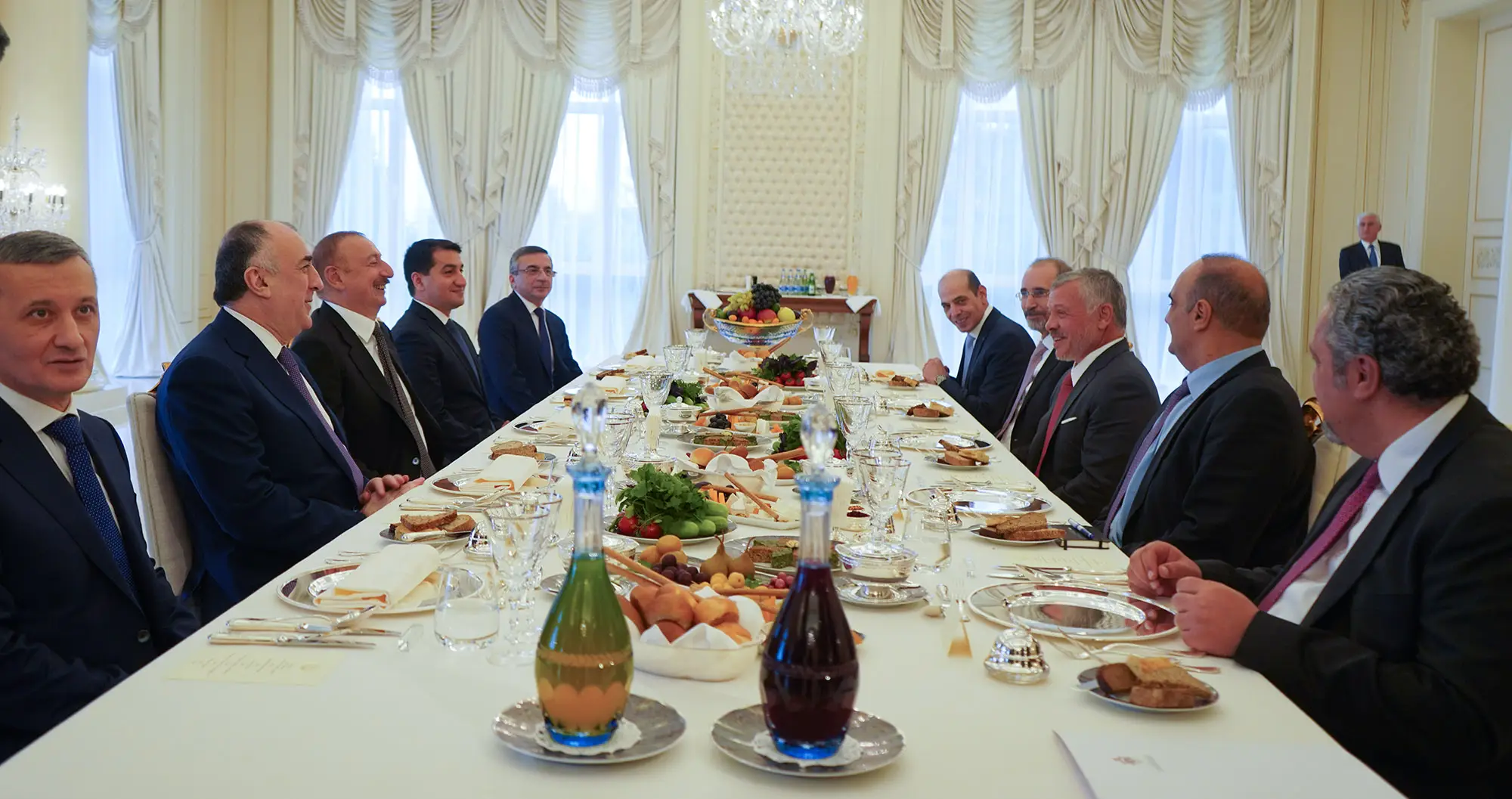 King, Azeri president hold talks in Baku on expanding economic cooperation