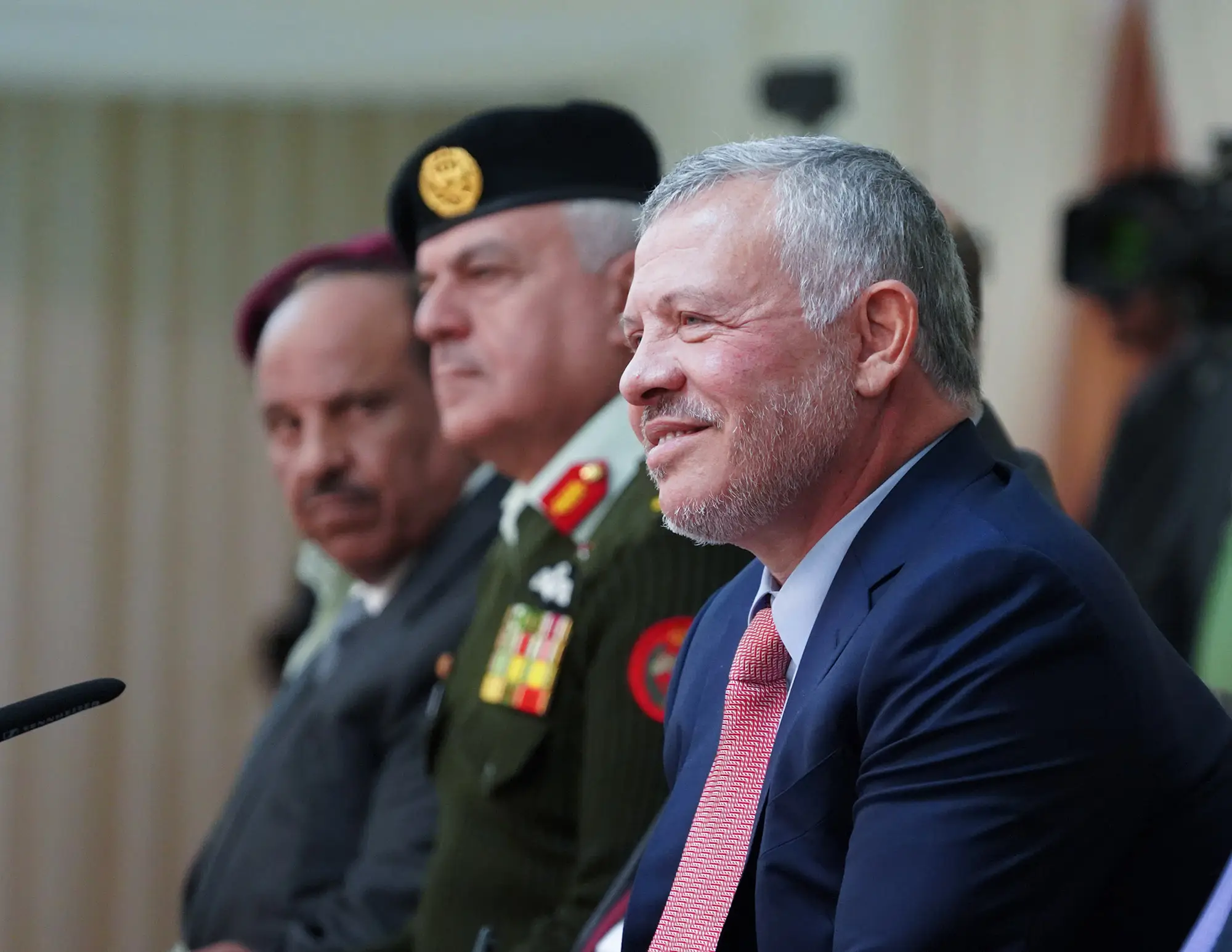 King meets representatives, leading figures from Bir Al Sabe’ tribes as part of Basman Forum meetings