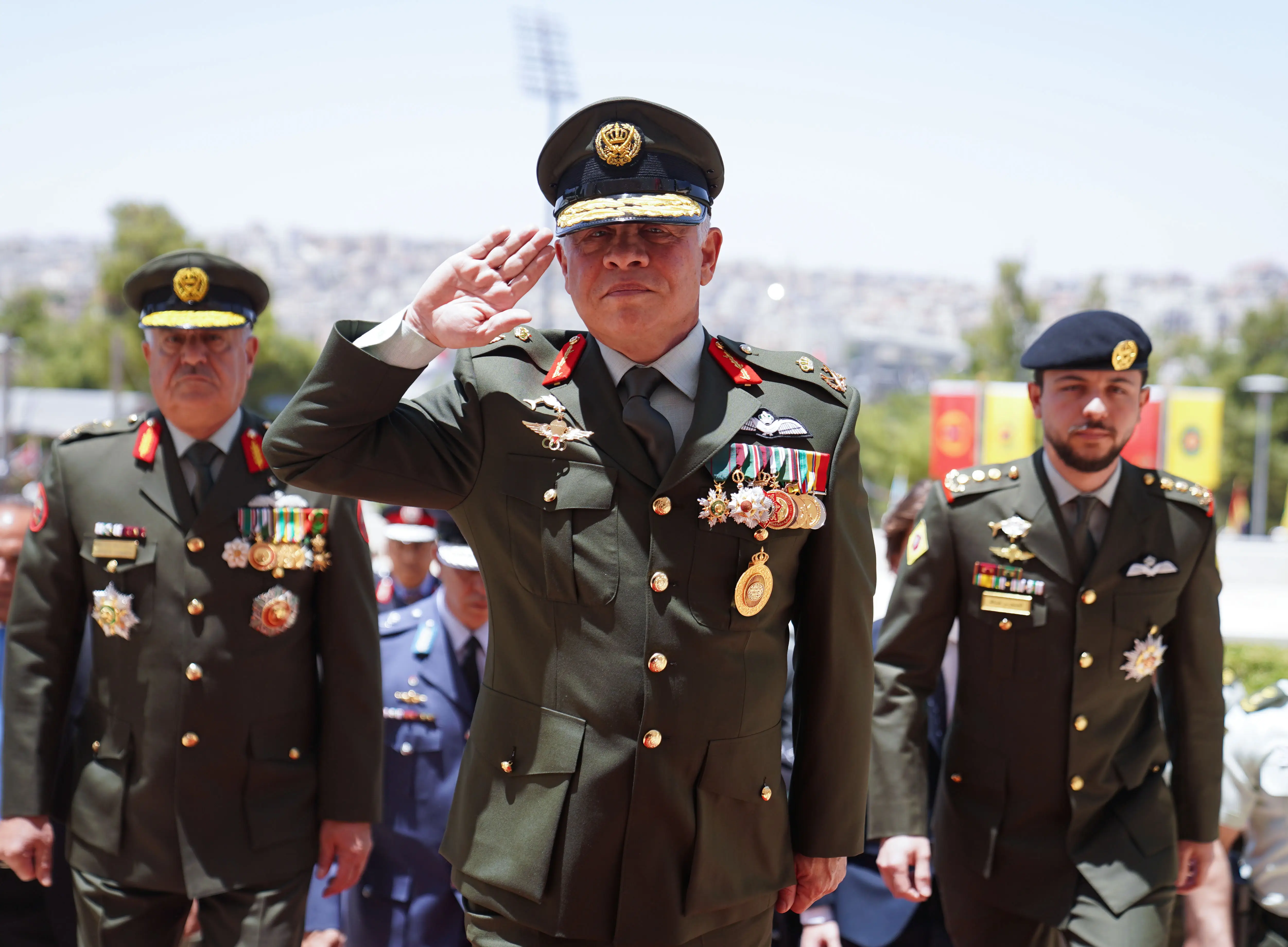 King attends JAF ceremony marking Accession to the Throne Day, Army Day, and Great Arab Revolt anniversary