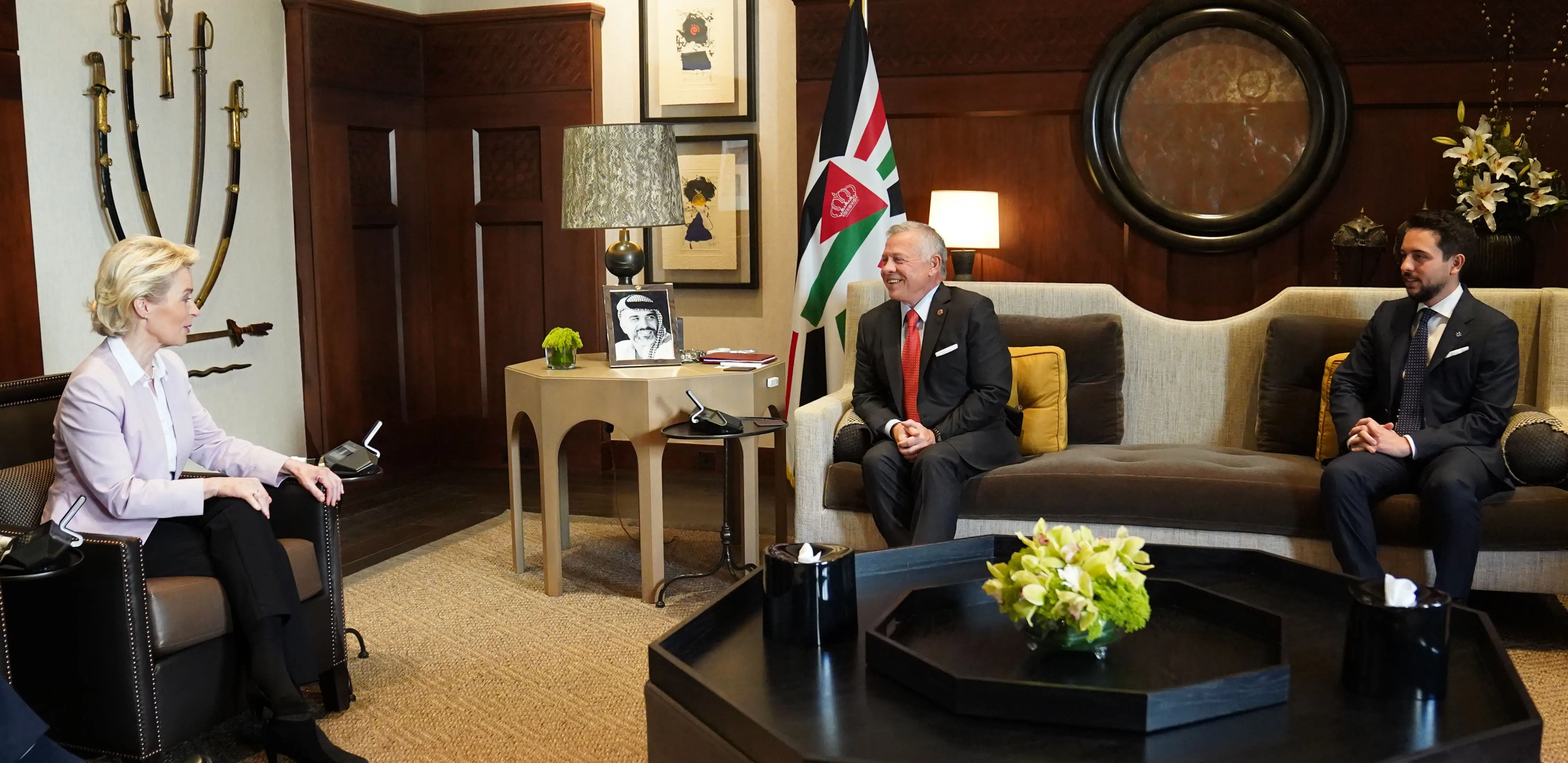 King receives European Commission president