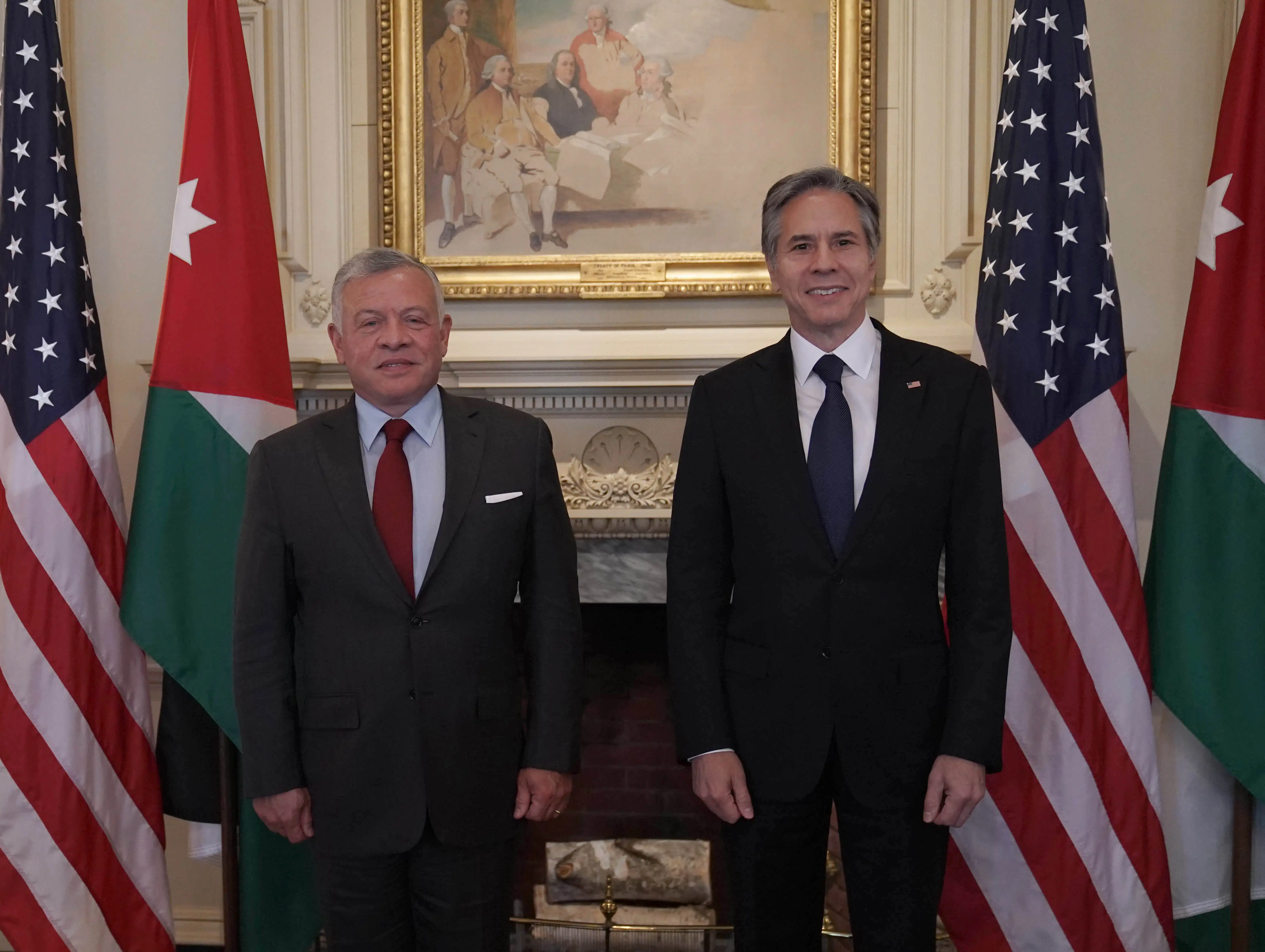 King meets US secretary of state, commends US-Jordan understanding on regional challenges