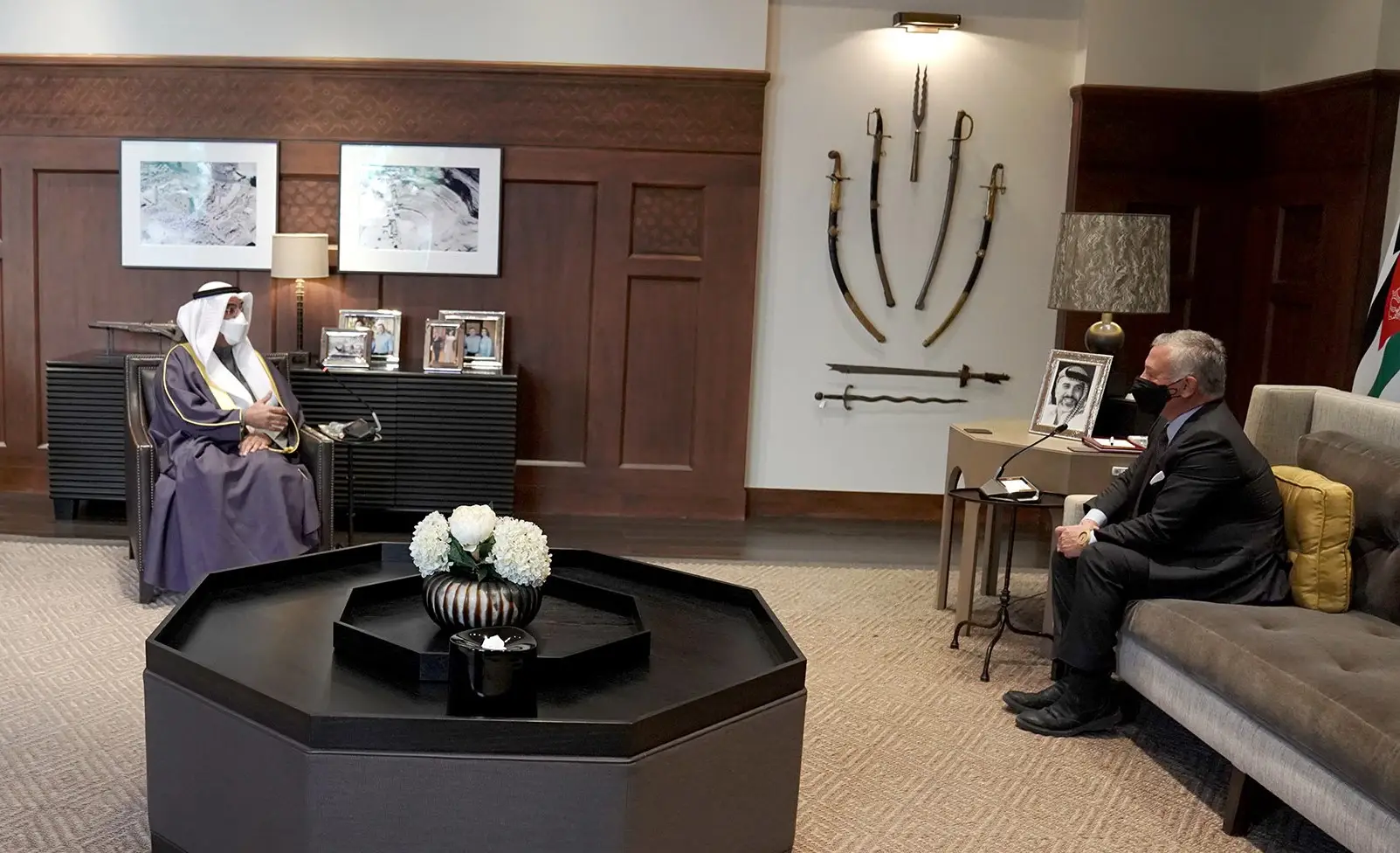 King receives GCC secretary general