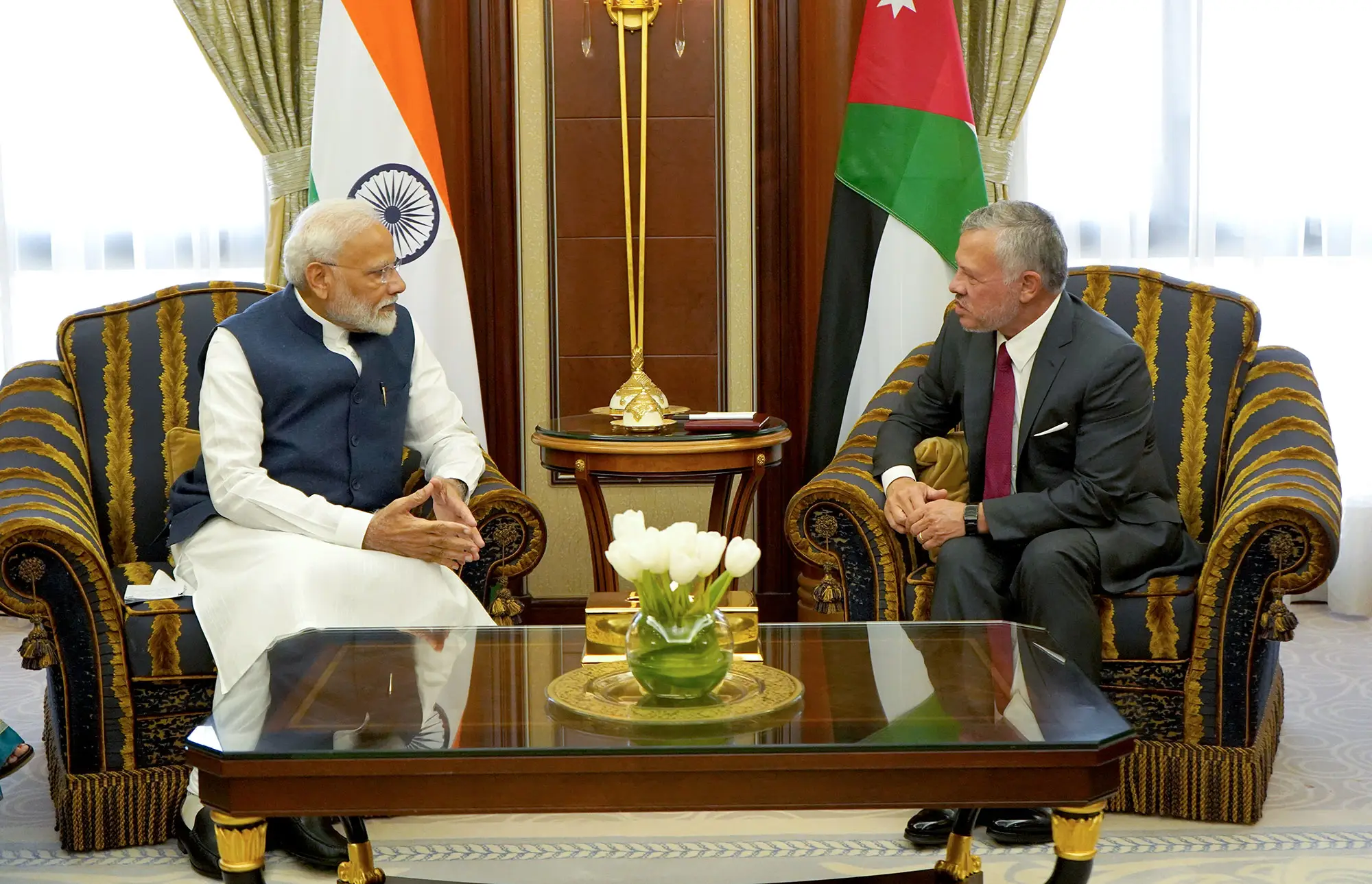 King meets Indian PM in Riyadh