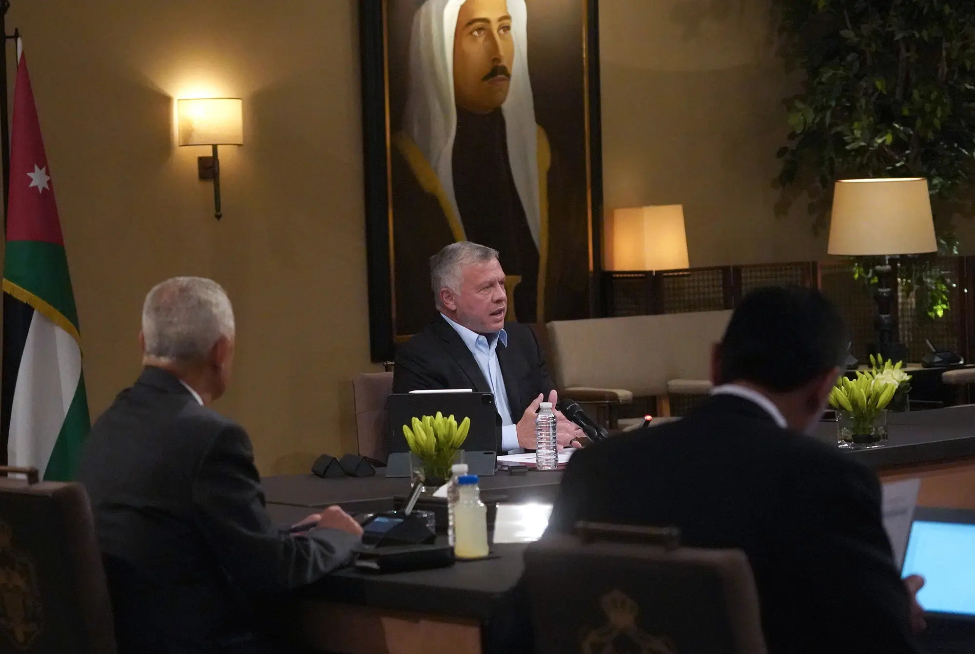 King stresses importance of quick economic recovery from COVID-19 impact