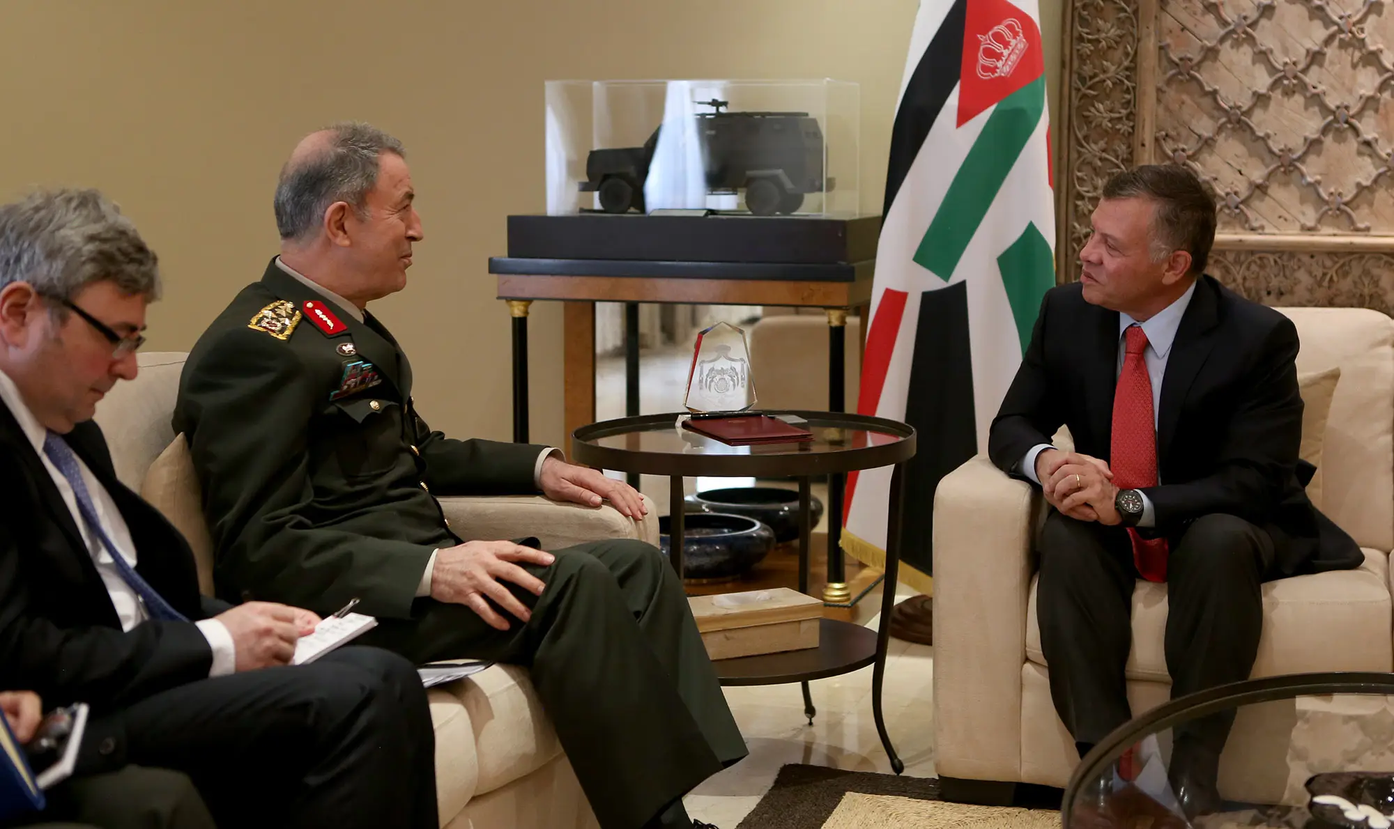 King receives Turkish army commander