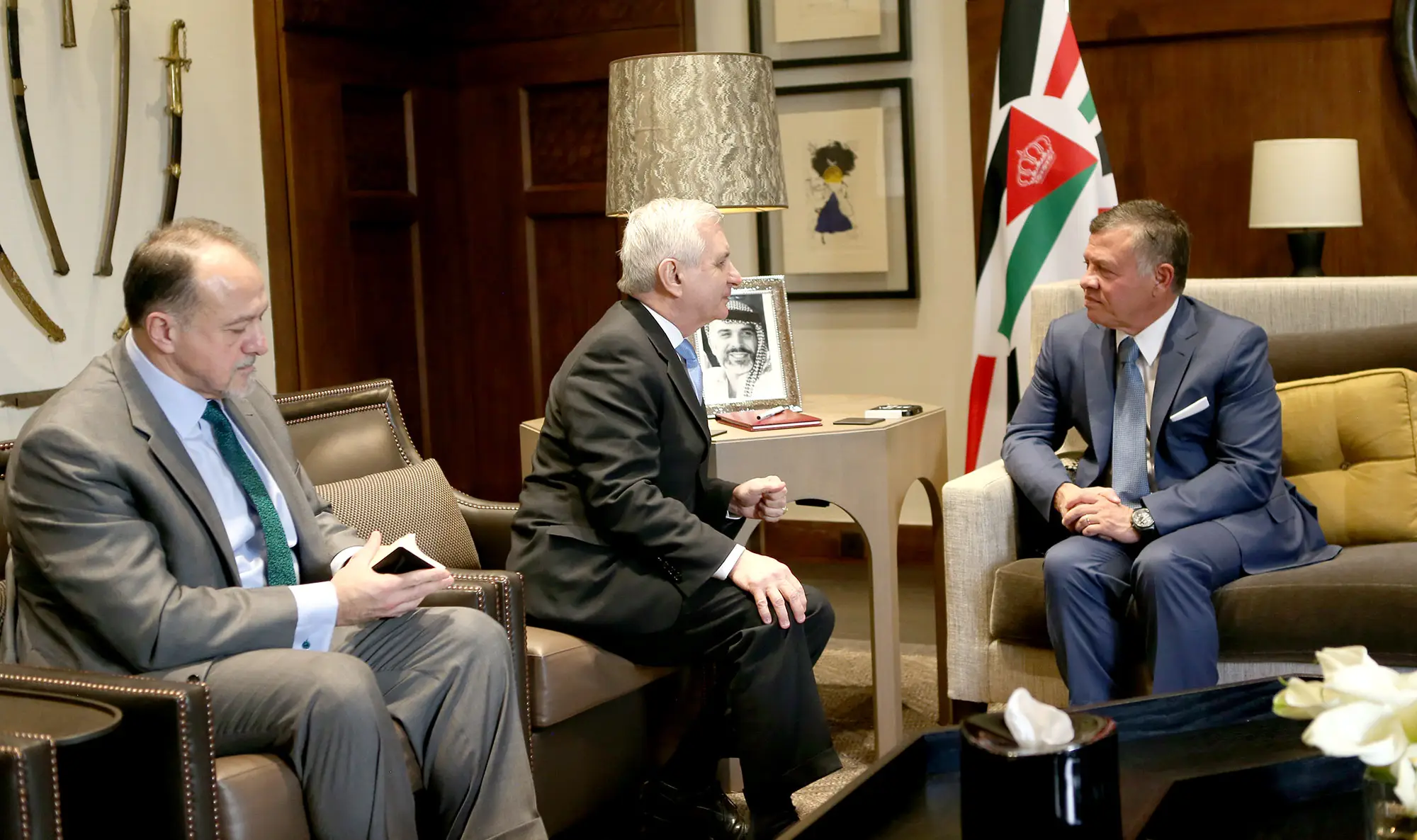 King receives ranking member of US Senate Committee on Armed Services