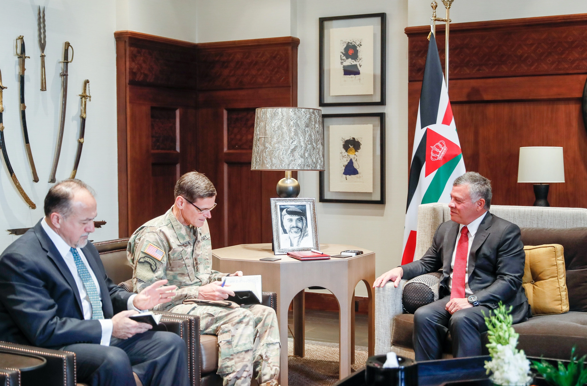 King receives commander of US Central Command