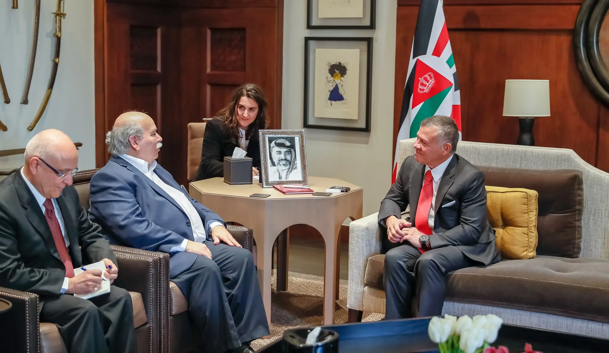 King receives president of Hellenic Parliament