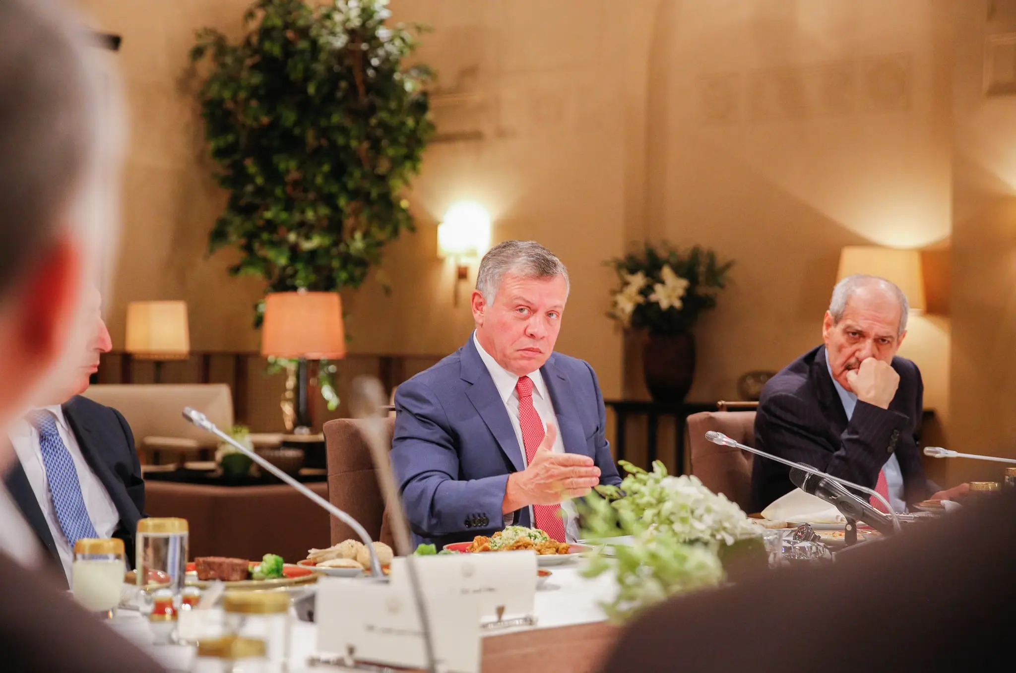 King meets House speaker, permanent office members, and committee chairs