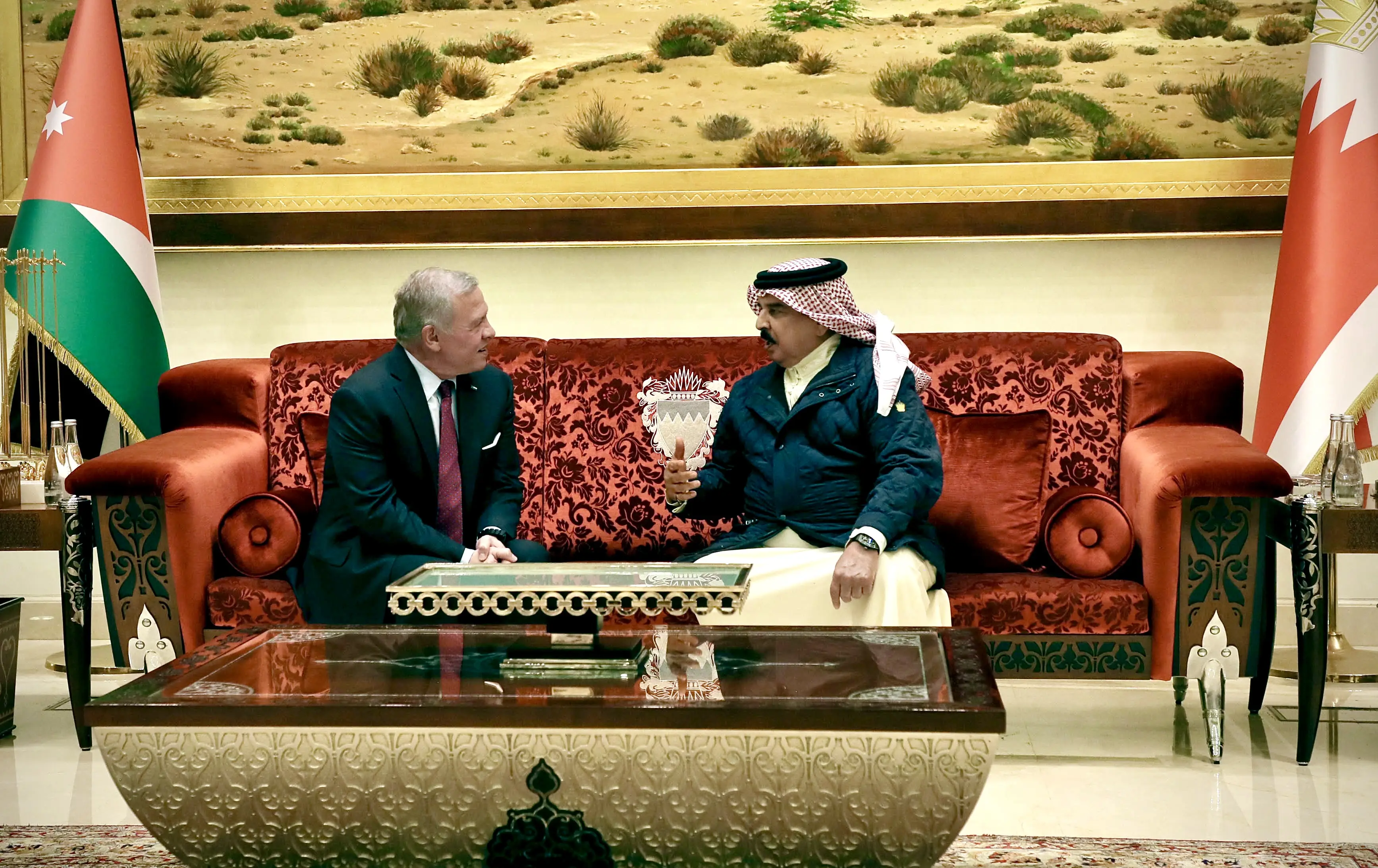 King meets Bahrain monarch