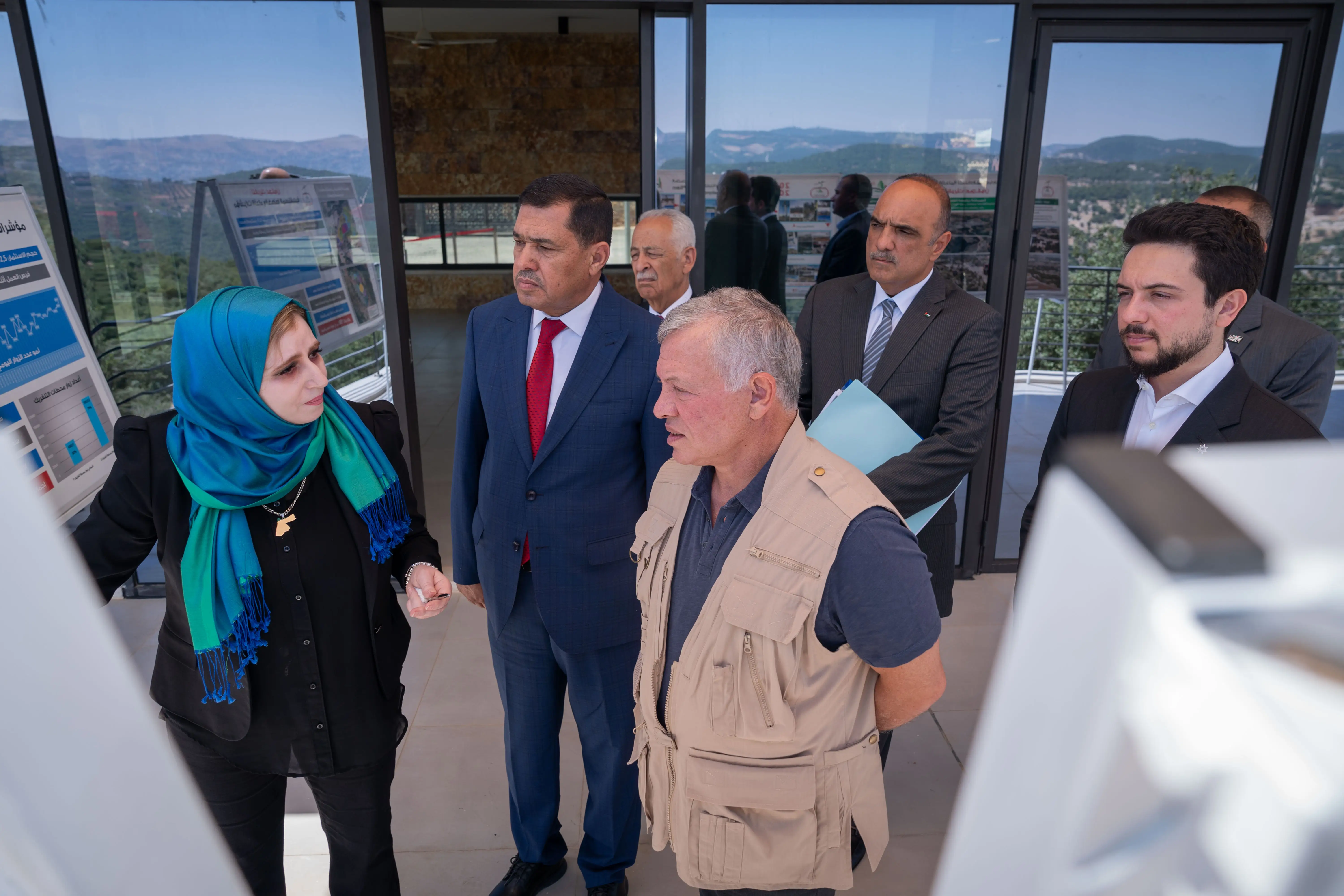 King visits Ajloun cable car project, urges tapping into investment opportunities