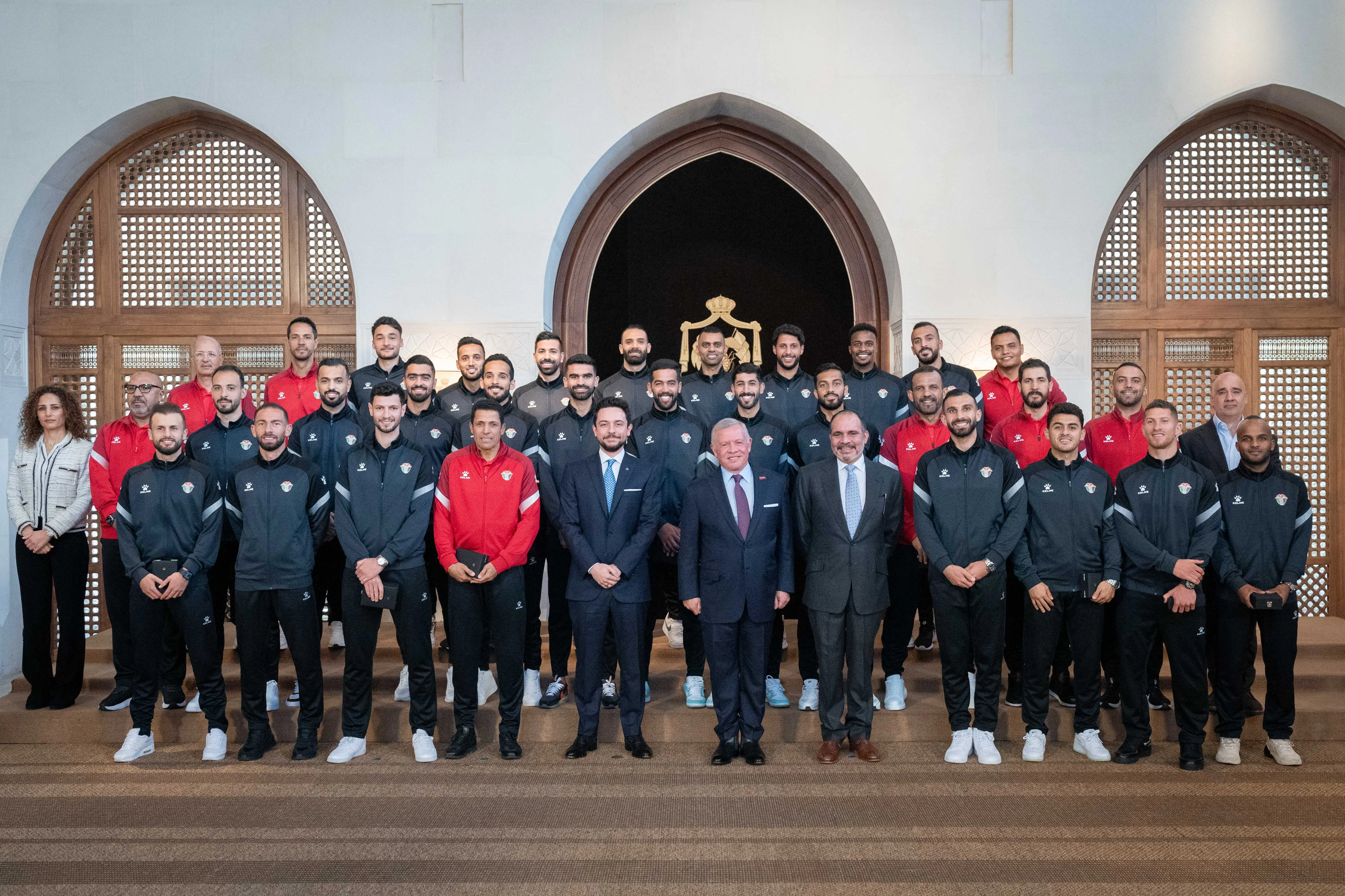 King receives national football team, bestows Silver Jubilee Medal on players, staff