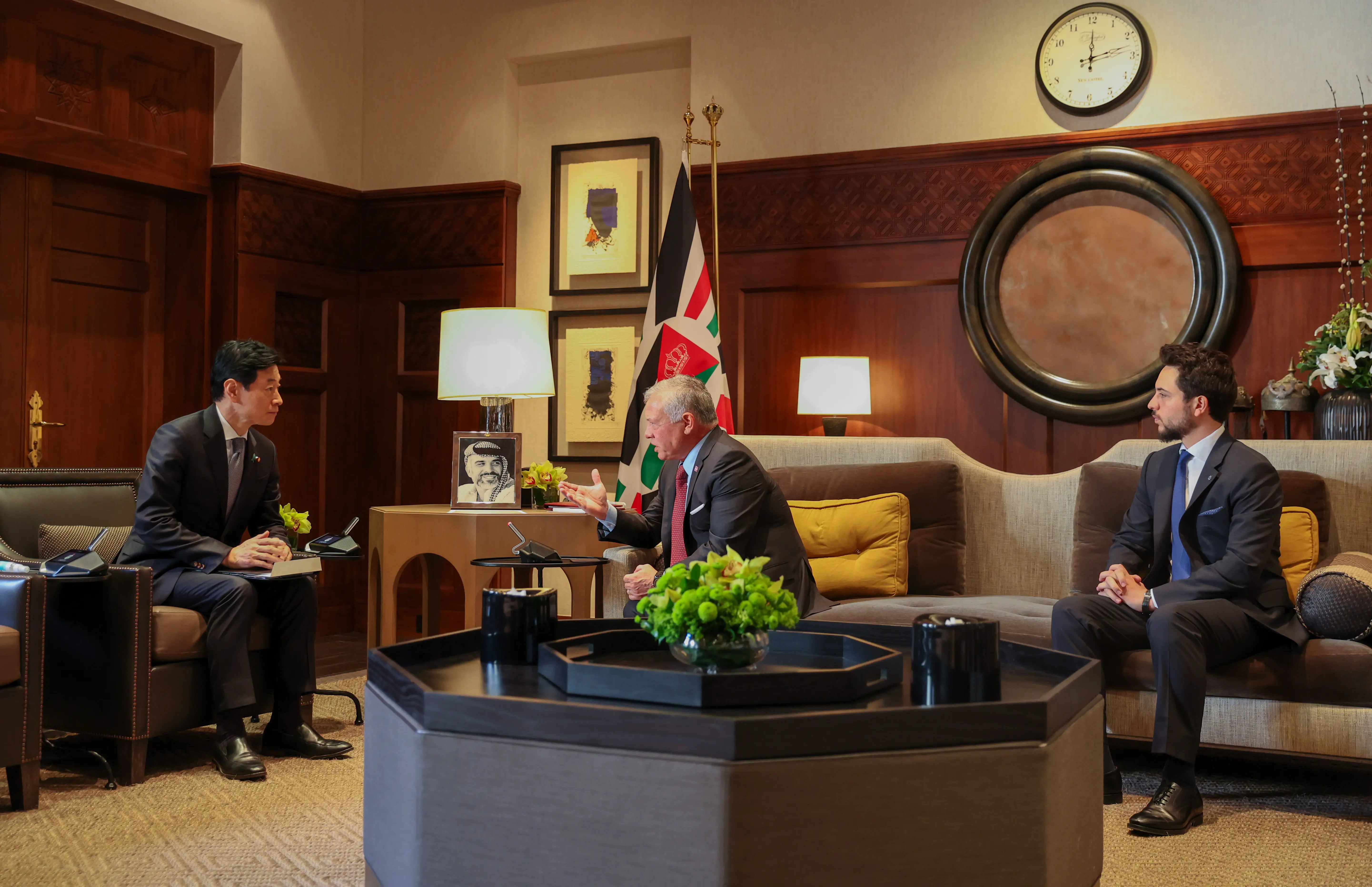 King receives letter from Japan PM