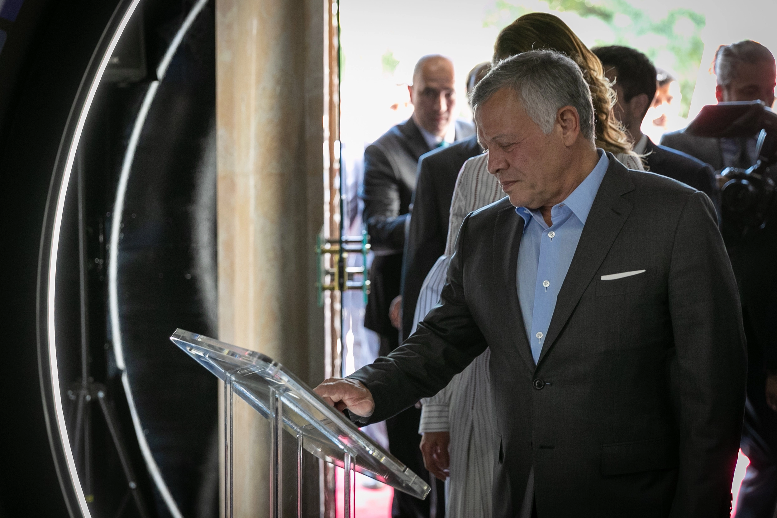 King attends youth celebration marking 20th anniversary of Accession to Throne