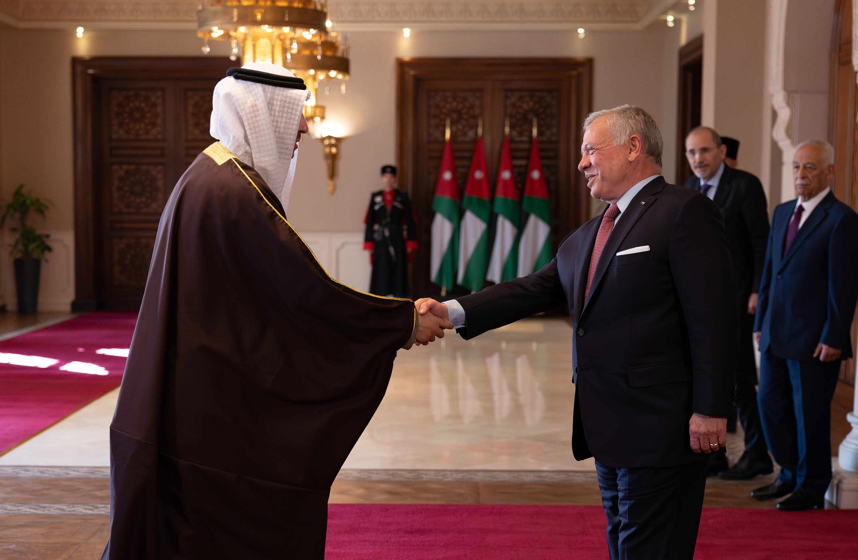 King accepts credentials of new ambassadors